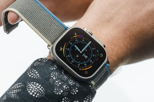 Apple Watch Ultra モデルブラック/グレイトレイルループ | www 