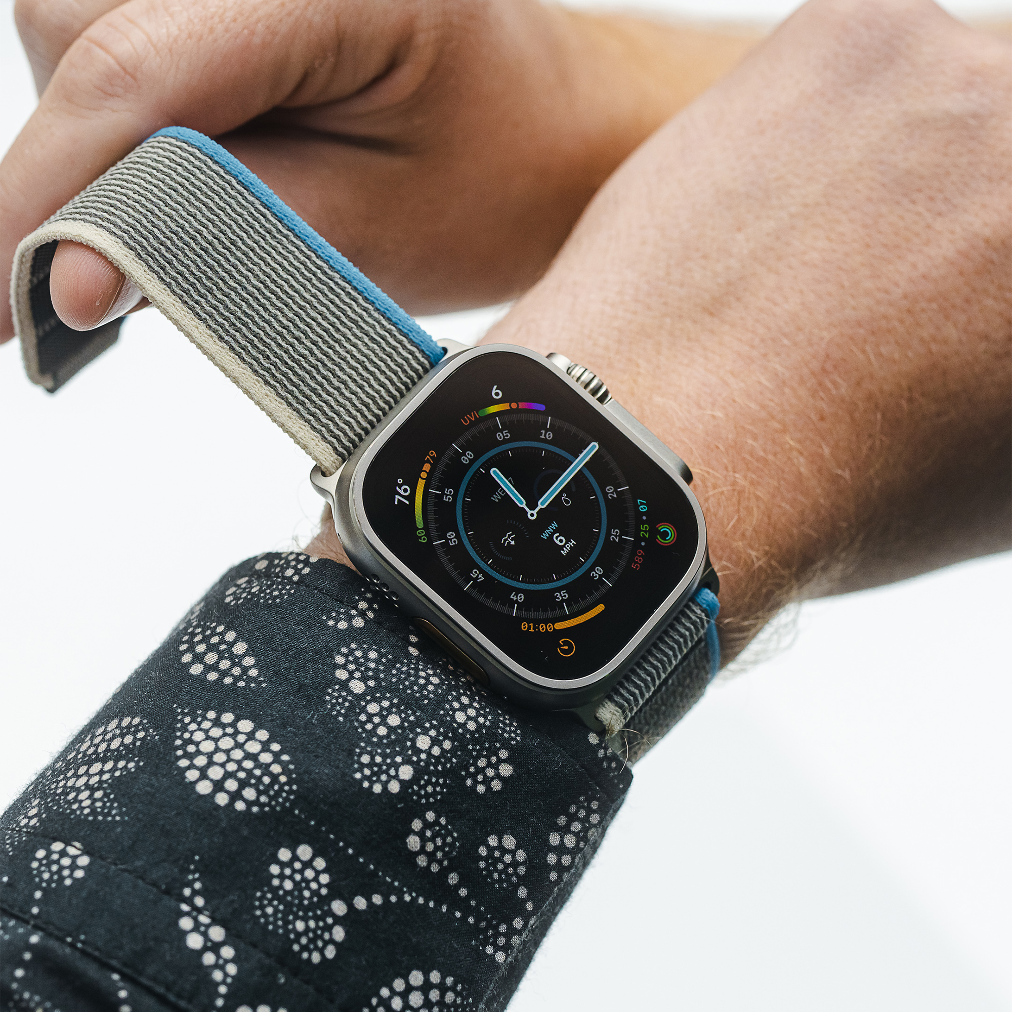 2020最新型 高品質 Apple Watch Ultra ブラック/グレイトレイルループ