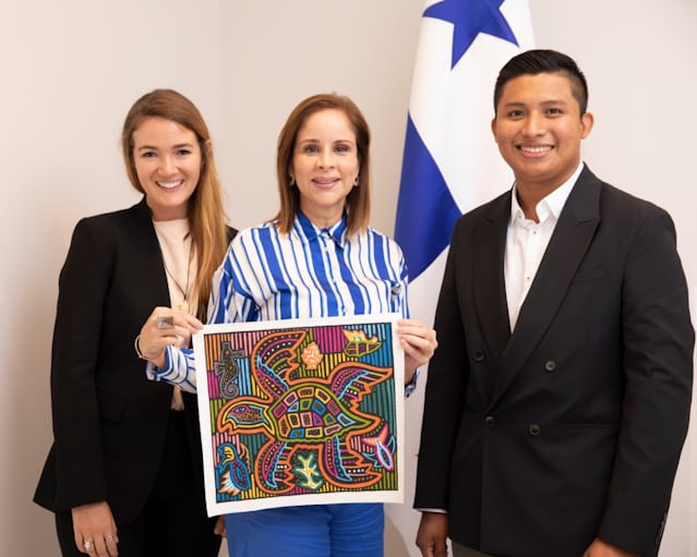 Callie Veelenturf with Panamanian First Lady Yazmín Colón de Cortizo
