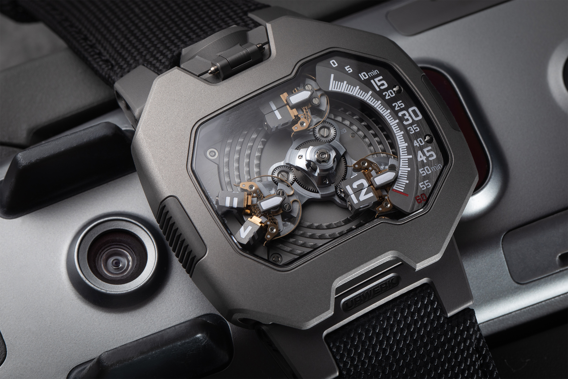 Urwerk UR-120 Spock