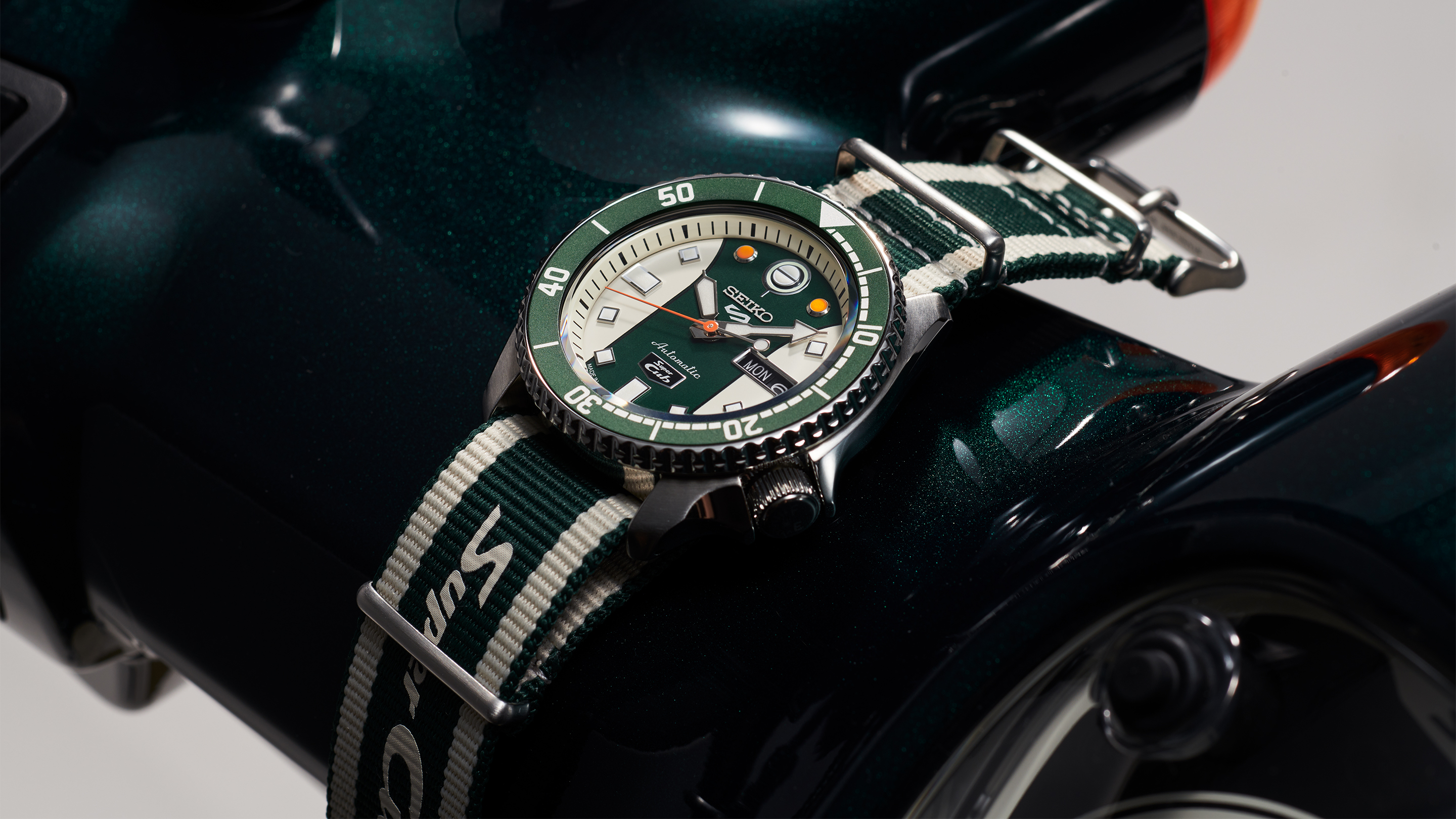 セイコー5 スポーツ スーパーカブ コラボレーション 限定モデル SBSA181 - 腕時計(アナログ)