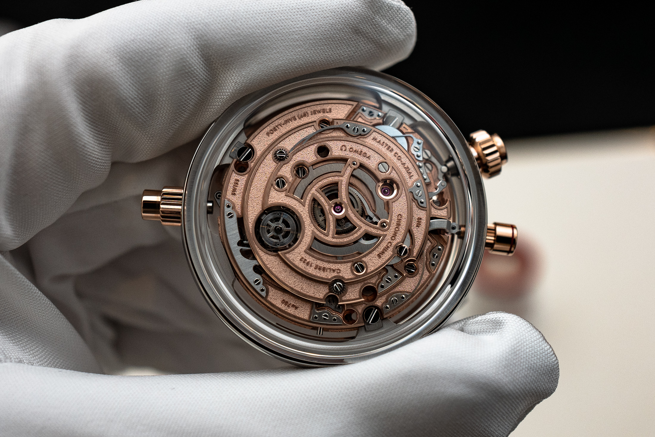 omega chrono charm movement