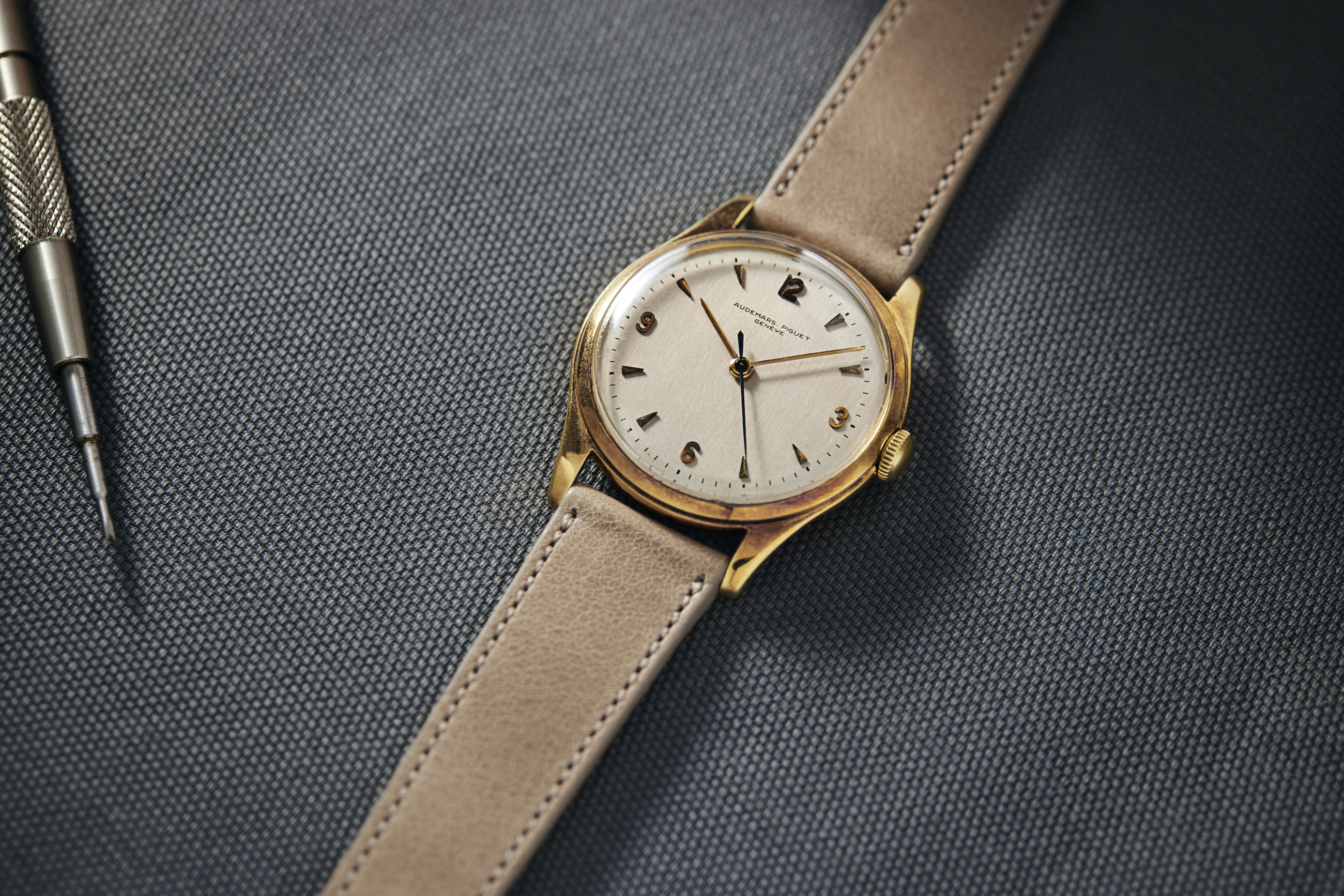 VINTAGE WATCHES: 1951年のオーデマ ピゲ、1972年のモバード エル