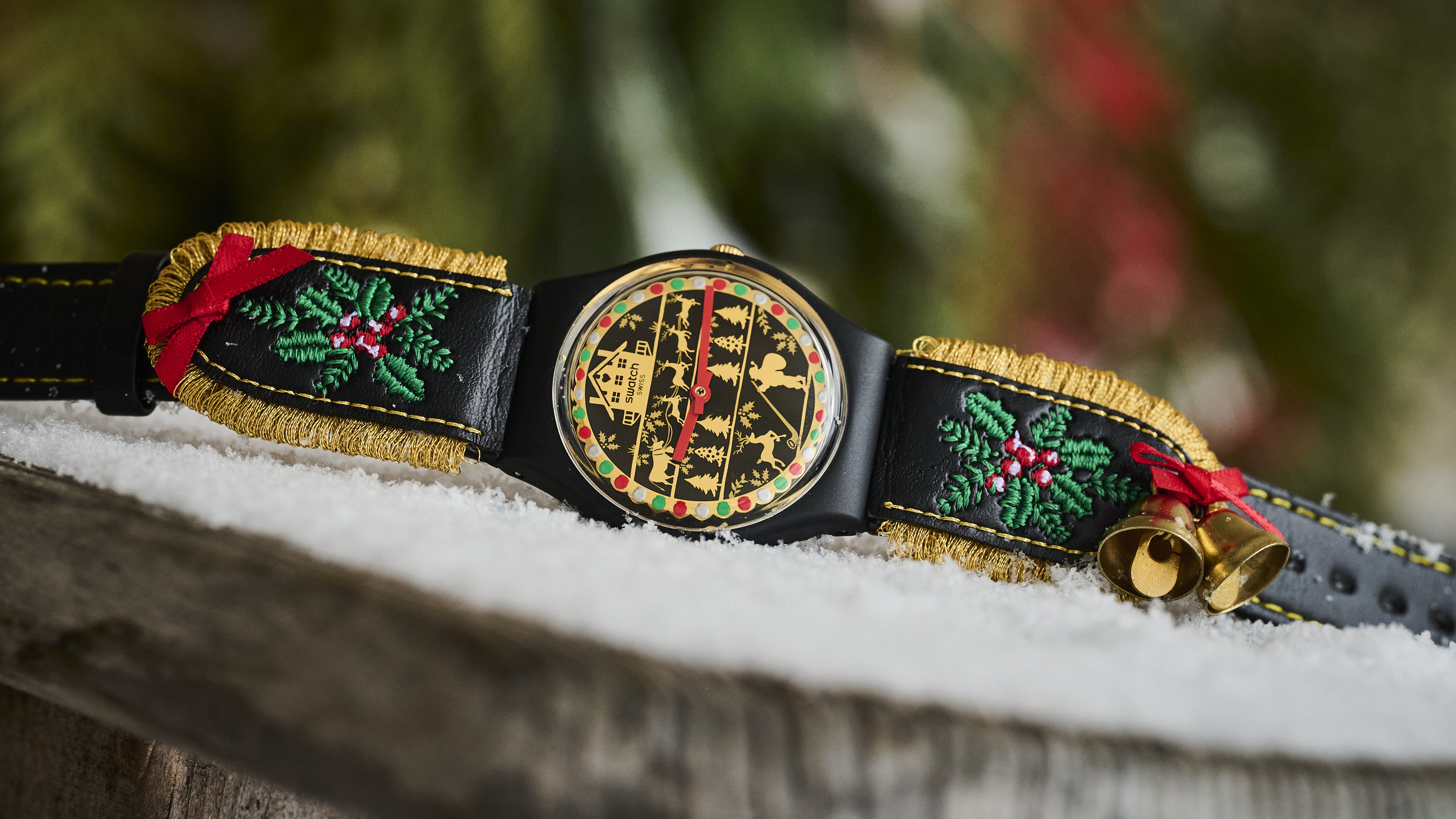 クリスマスデザイン Swatch スウォッチ 時計 ホワイト/レッド