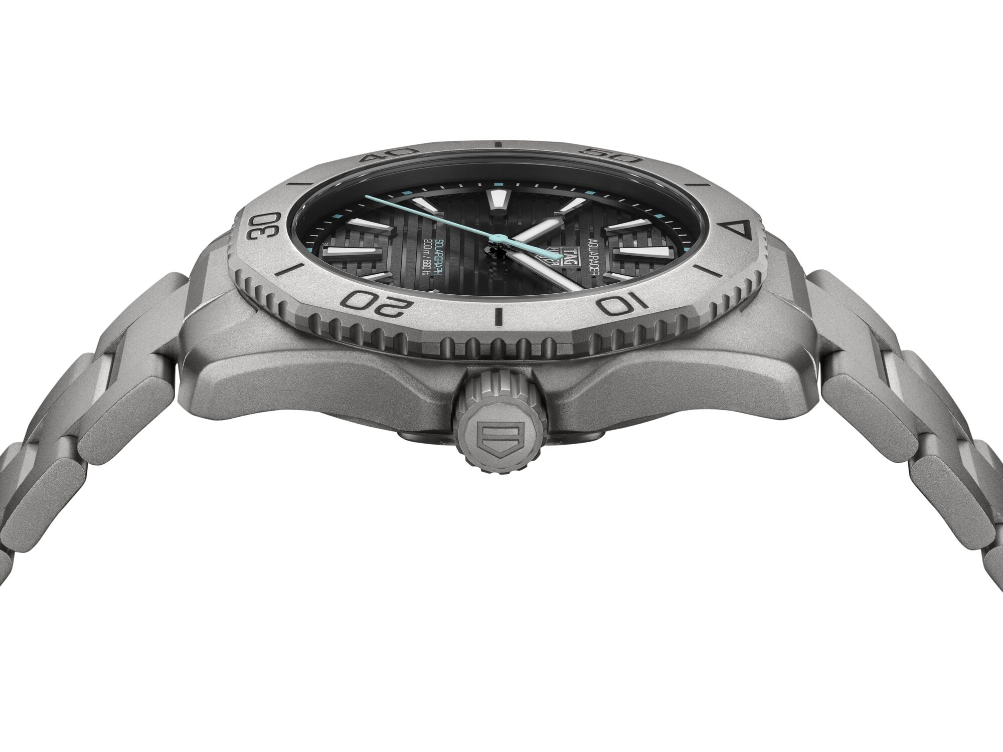 The case of the new Aquaracer 200 Solargrpah