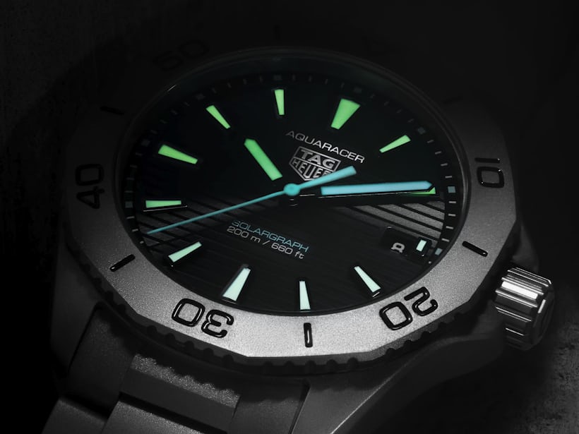 The dial of the Aquaracer Professional 200 Solargraph Titanium