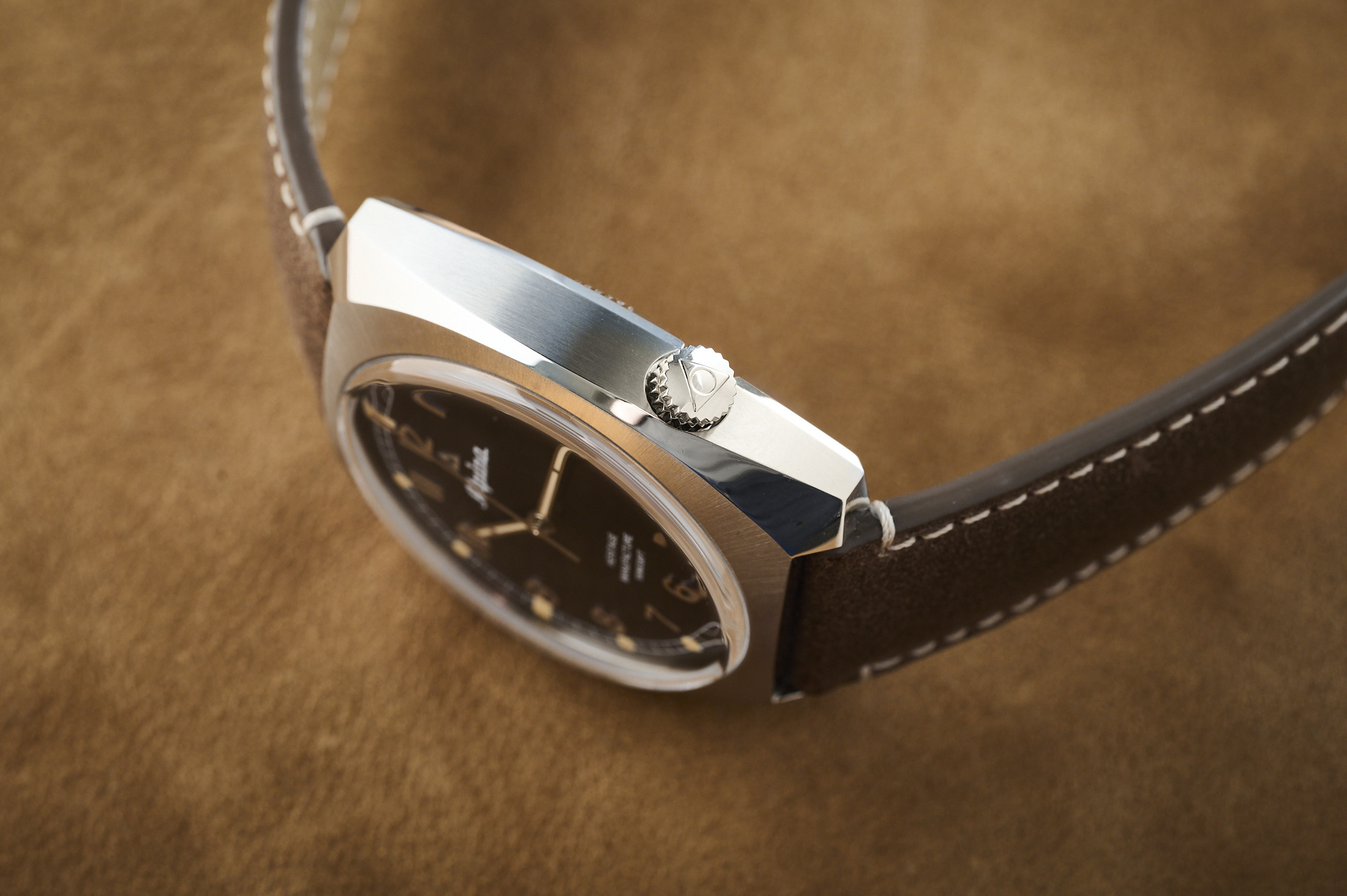 The cushion case shape of the Startimer Pilot Heritage