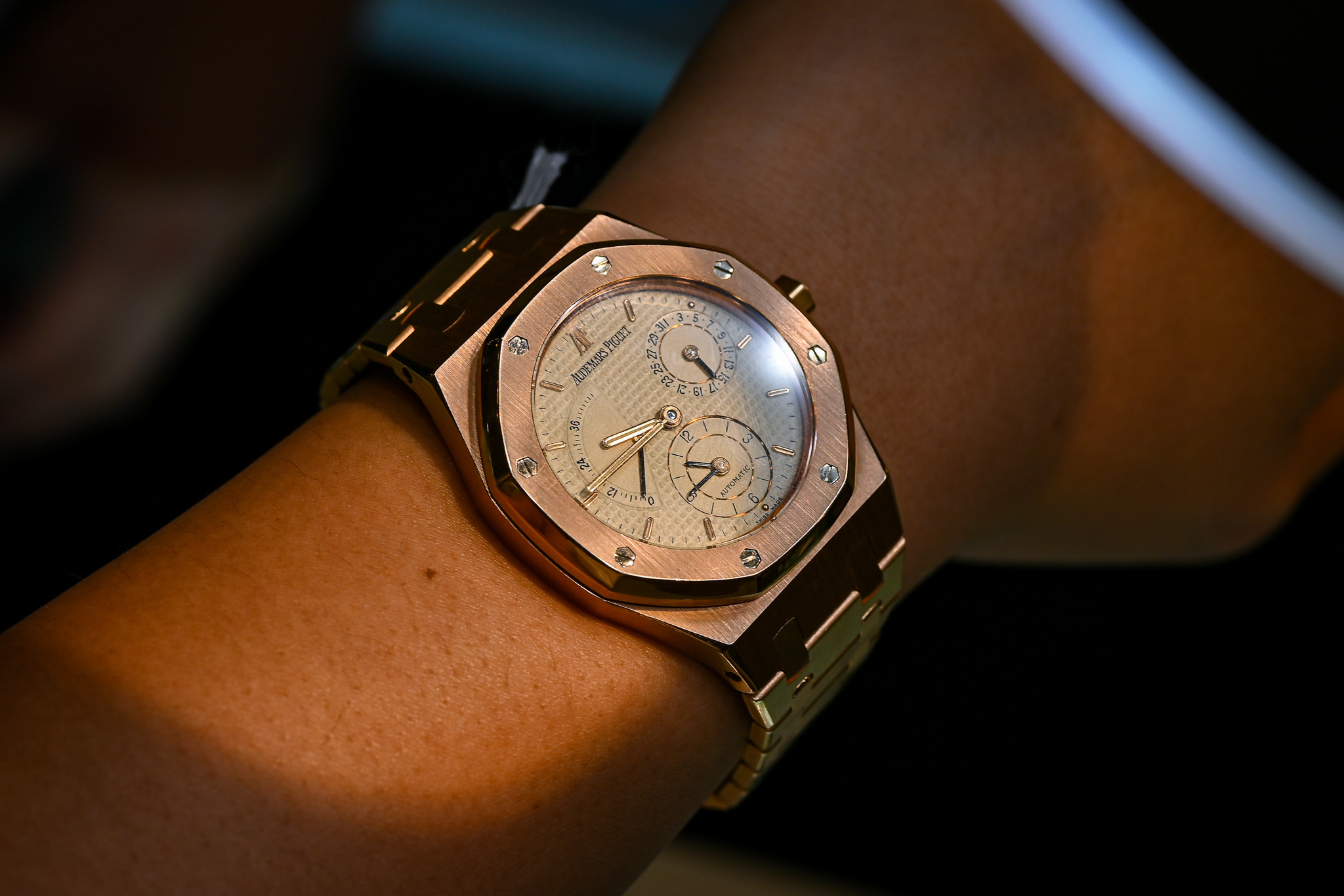 A dual-time royal oak pink gold