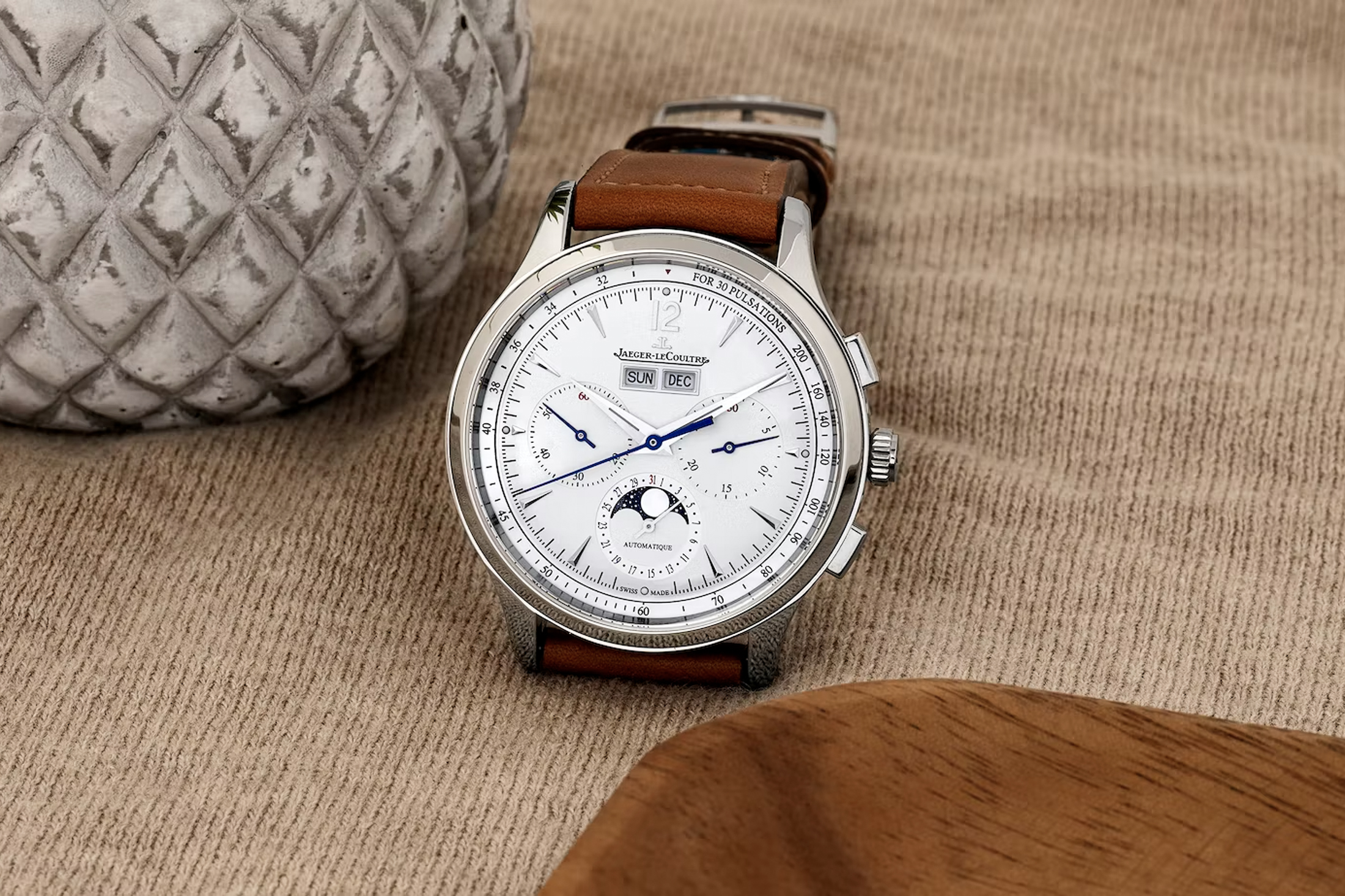 jaeger-lecoultre master control calendar chronograph