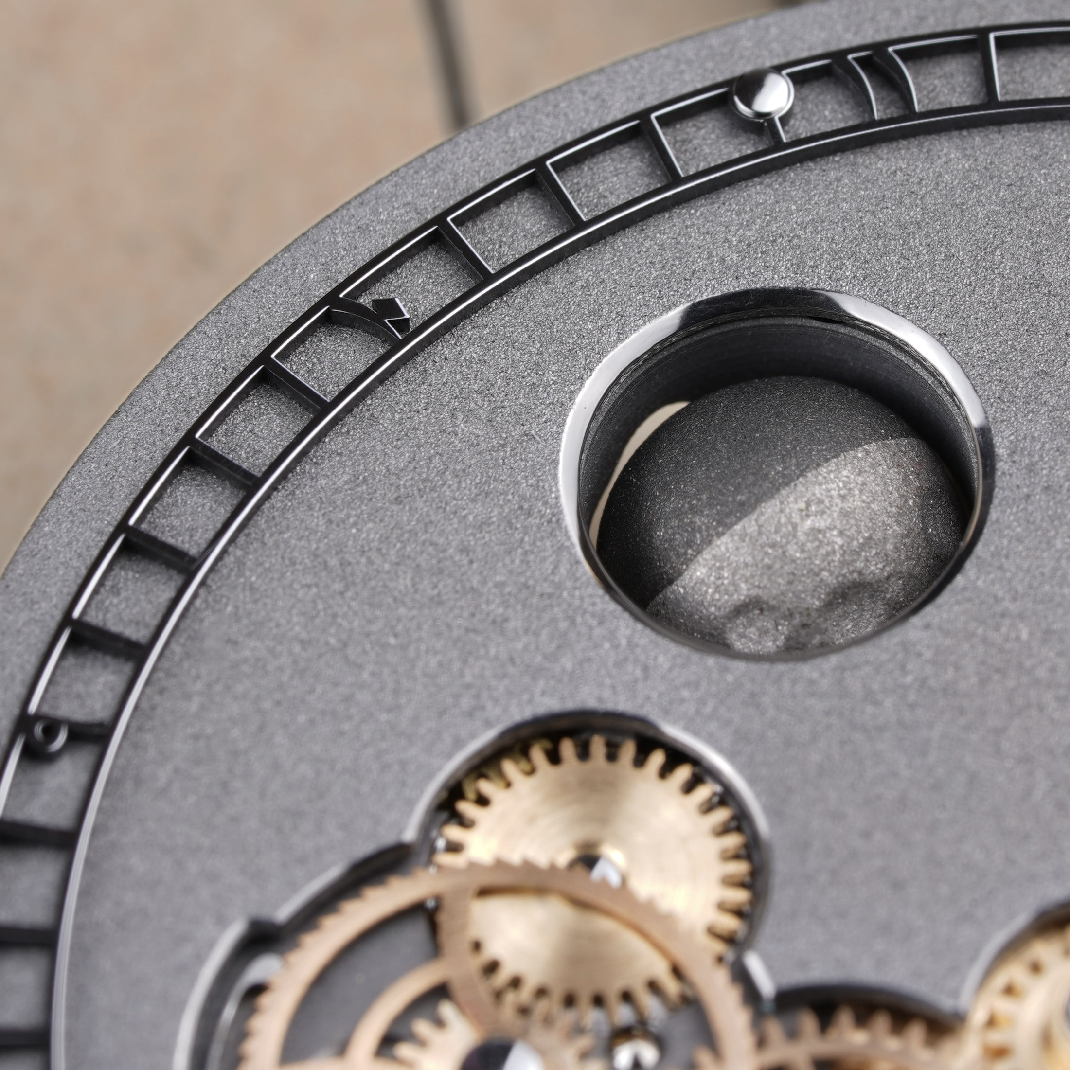 Felipe Pikullik's Mondphase 1 moonphase detail