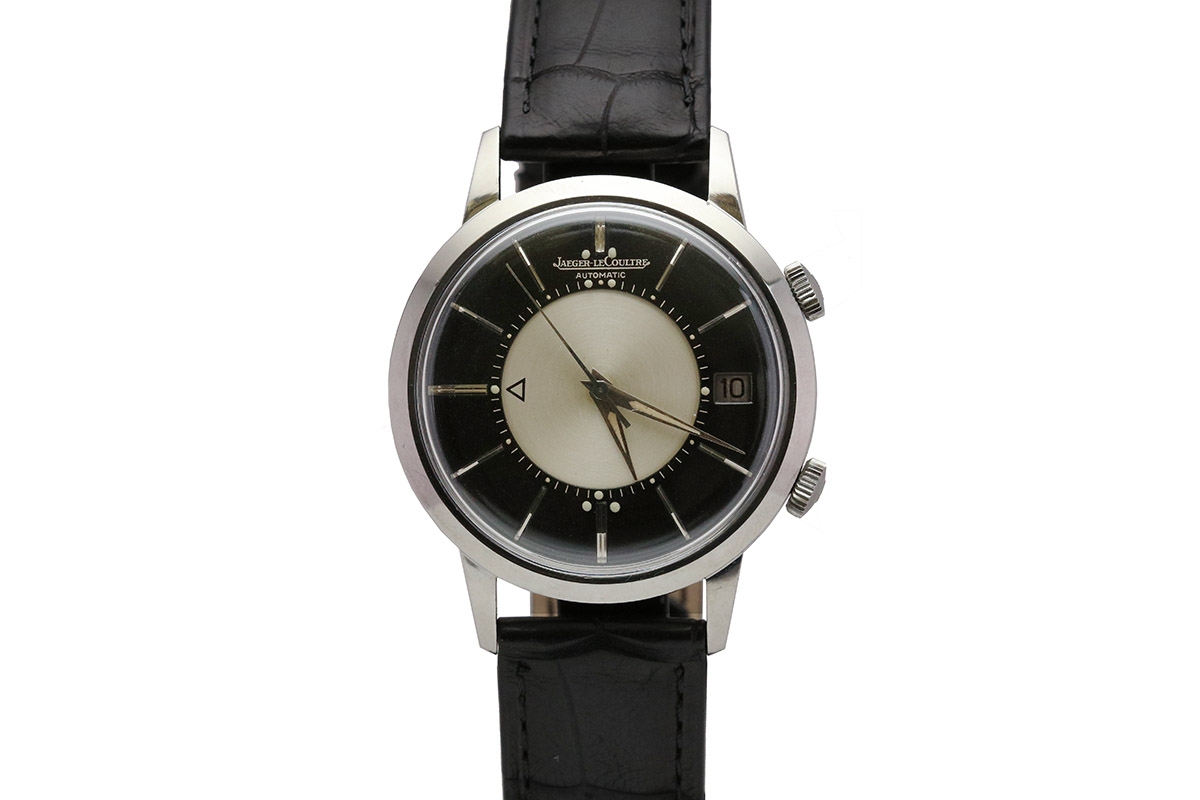 jaeger-lecoultre memovox alarm tuxedo dial