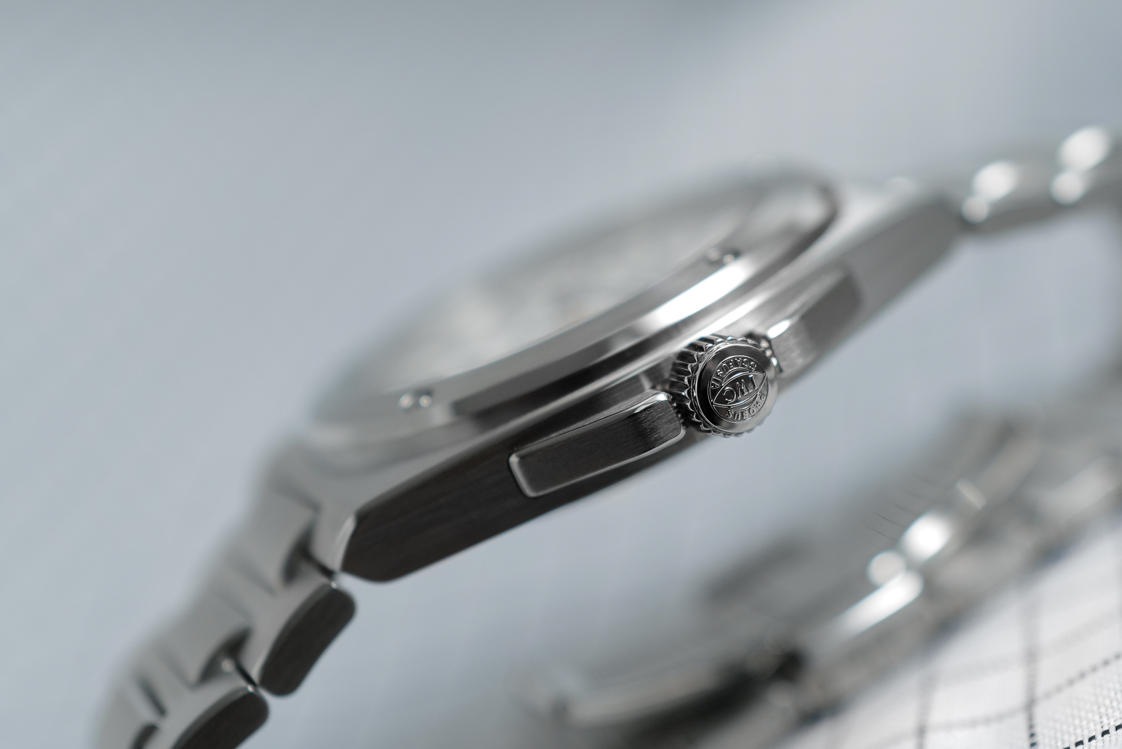 IWC　インヂュニア オートマティック 40のリューズ