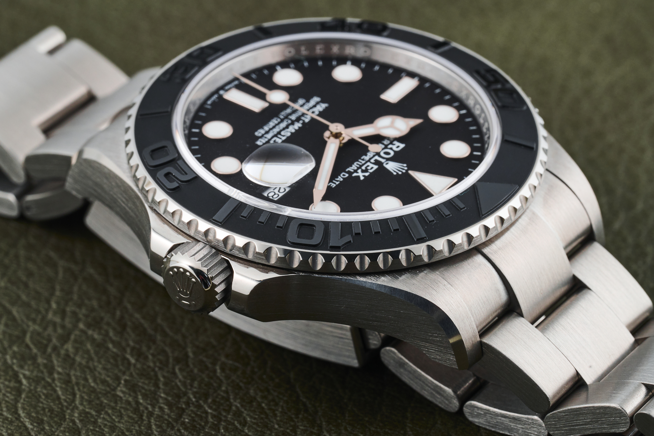 ロレックス　チタン製ヨットマスター42のサイドイメージ