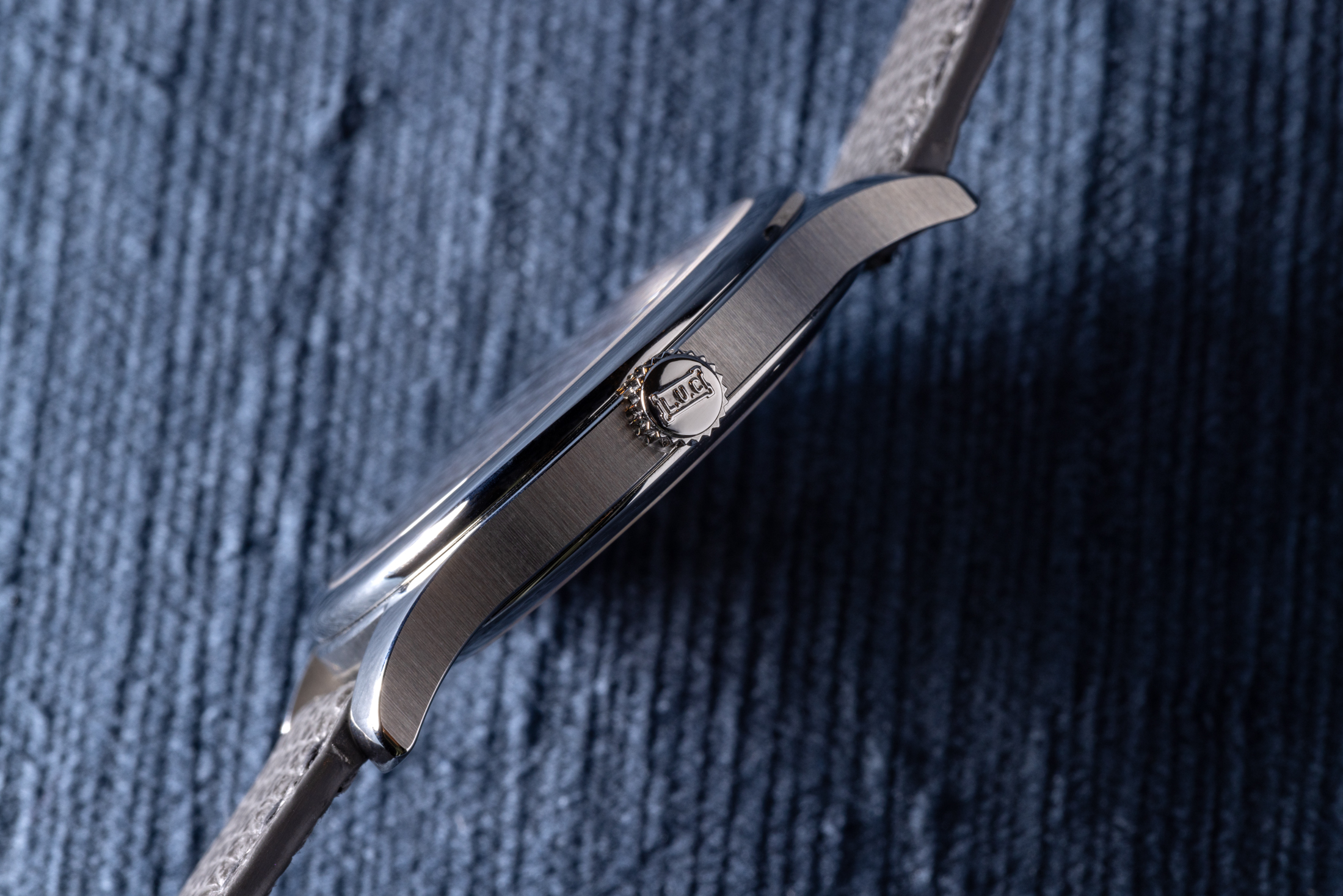 ショパール　ルーセントスティール™製L.U.C 1860のサイドケース