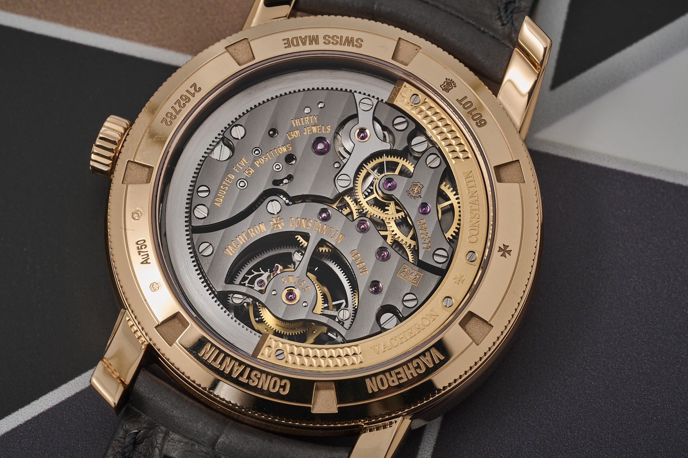 ヴァシュロン・コンスタンタン　トラディショナル・トゥールビヨン・レトログラード・デイト・オープンフェイスの裏蓋