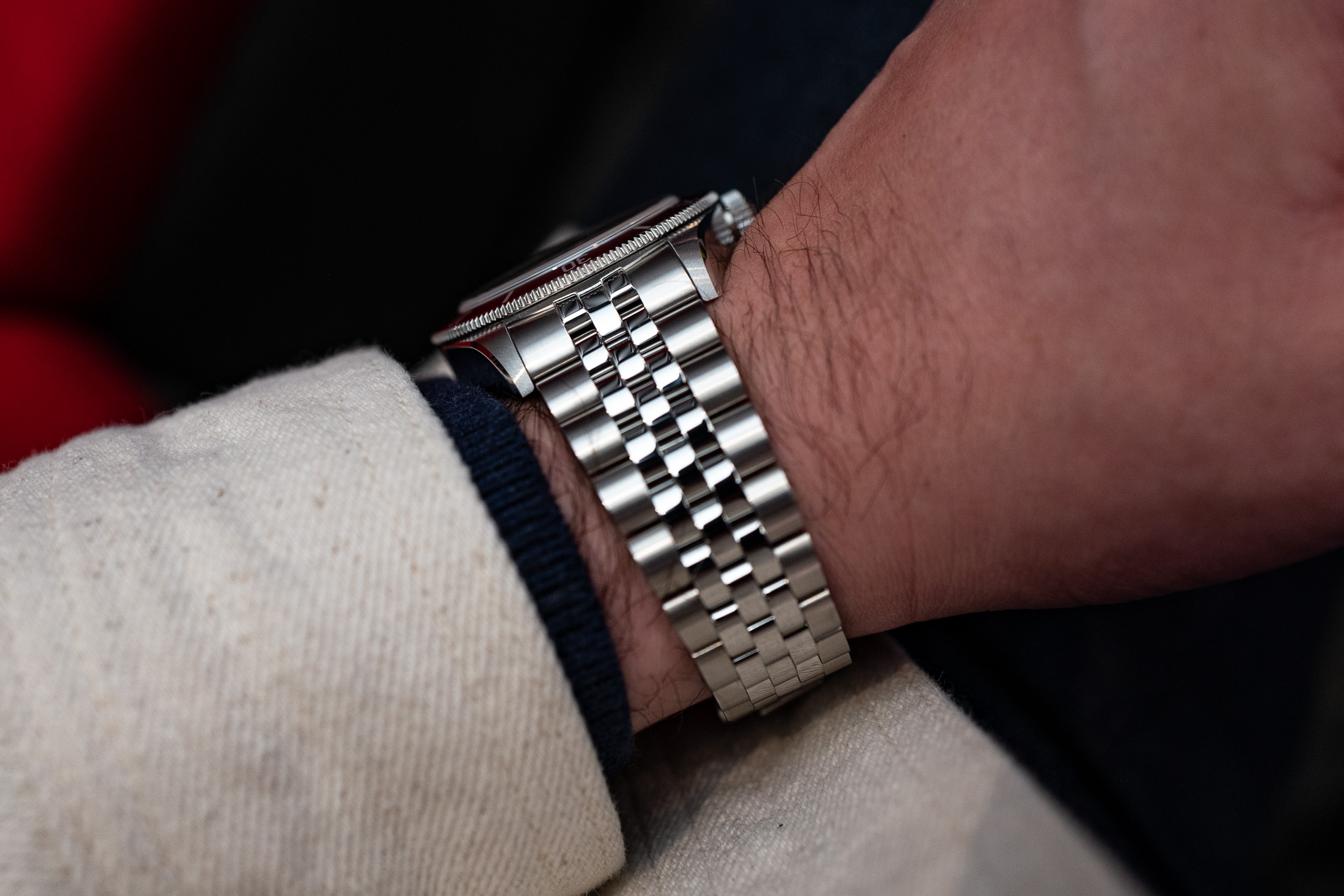 チューダー　ブラックベイ バーガンディのリストショット（サイド側）