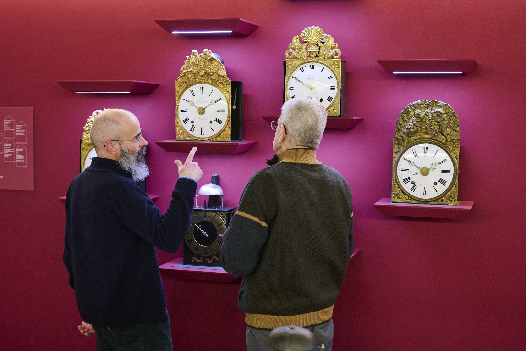 Comté clocks