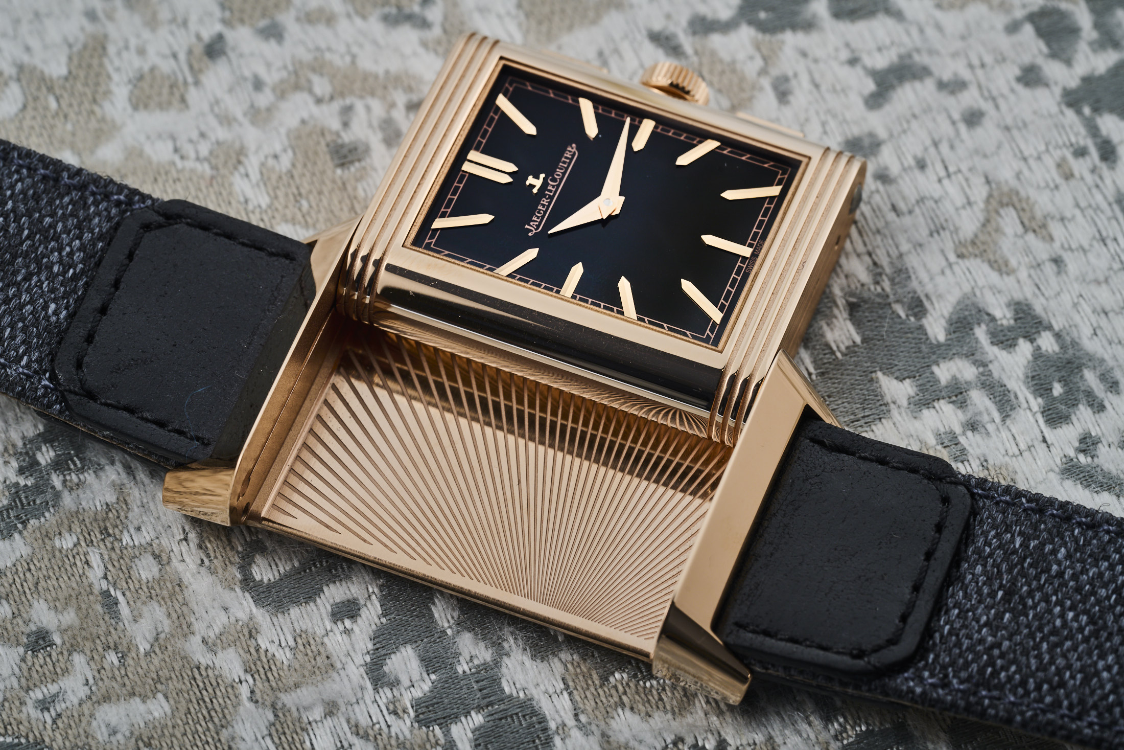 ジャガー・ルクルト　レベルソ・トリビュート・クロノグラフ、ローズゴールドモデルの反転中