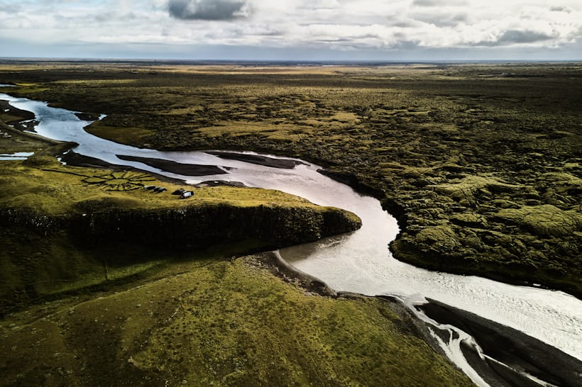 River near Fjaðrárgljúfur