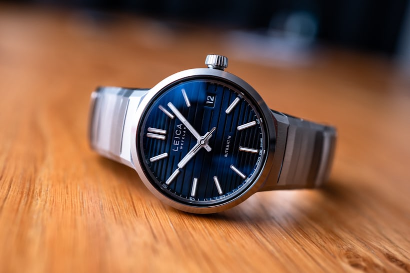 Hands-On: ライカ ZM 11を実機レビュー - Hodinkee Japan Hands-On: ライカ ZM 11を実機レビュー - Hodinkee Japan