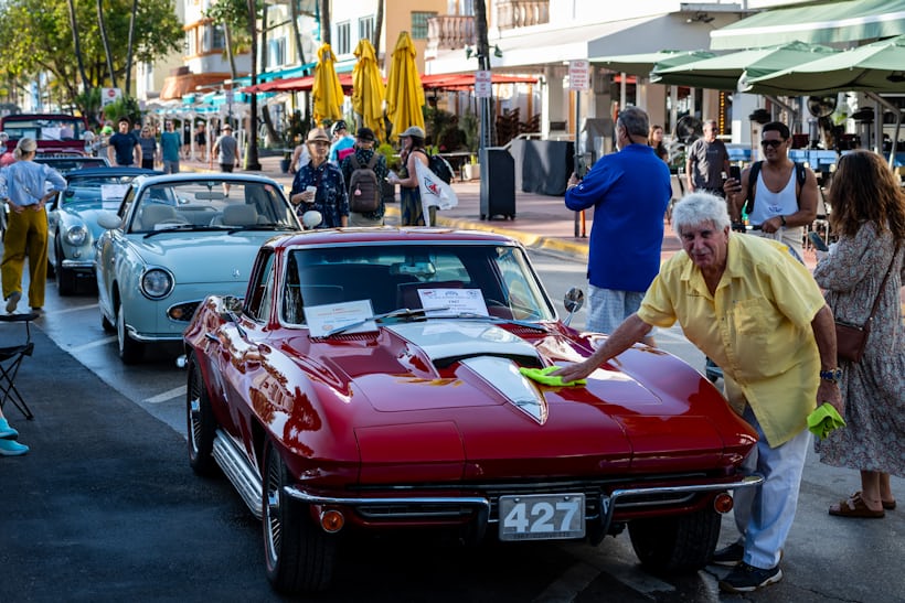 classic cars ocean drive miami beach
