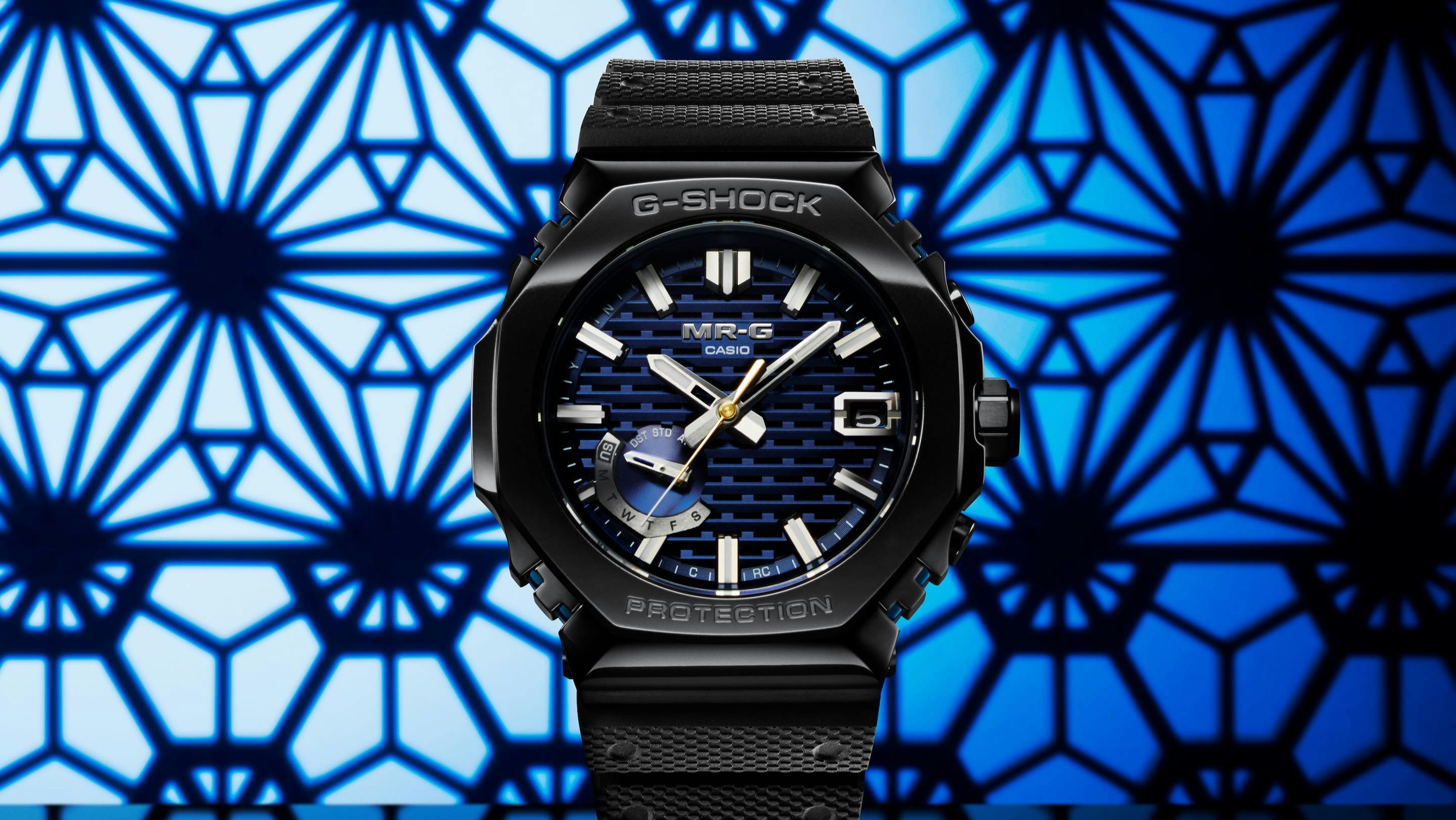 G-SHOCK MRG-B2100 “青墨”の彩りをプラスした新作が登場