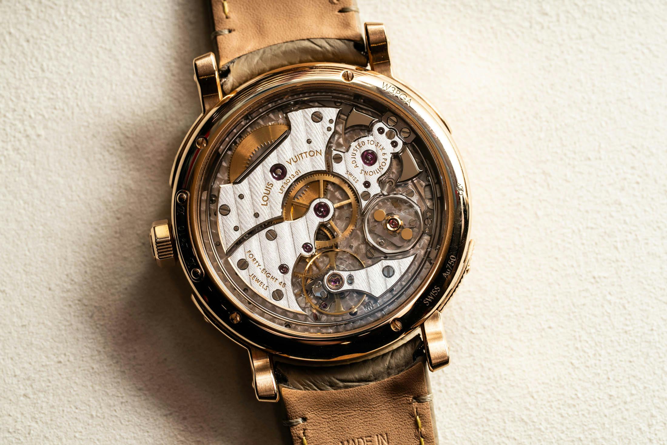 Caseback Soldier Shot