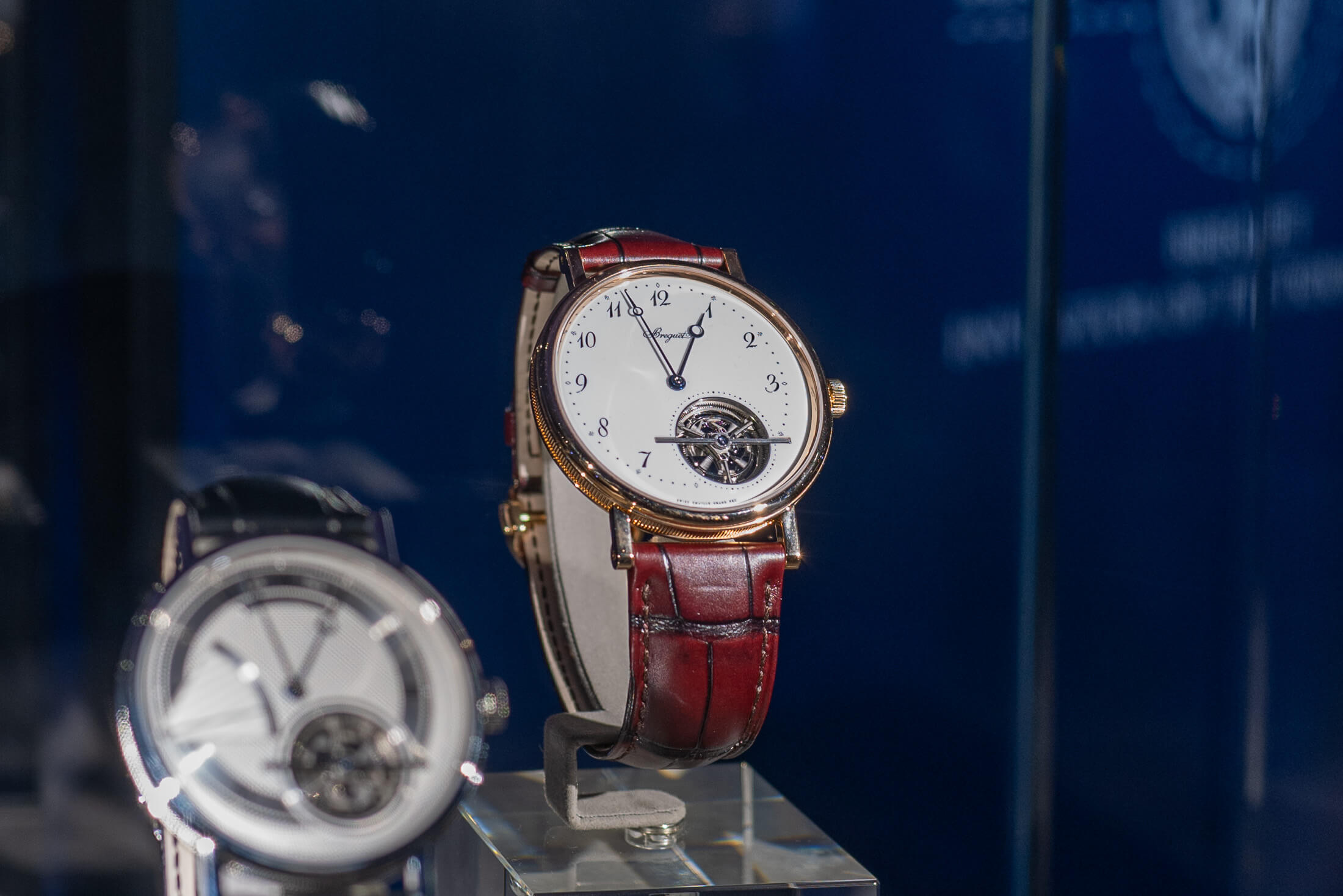 クラシック トゥールビヨン エクストラフラット オートマティック 5367