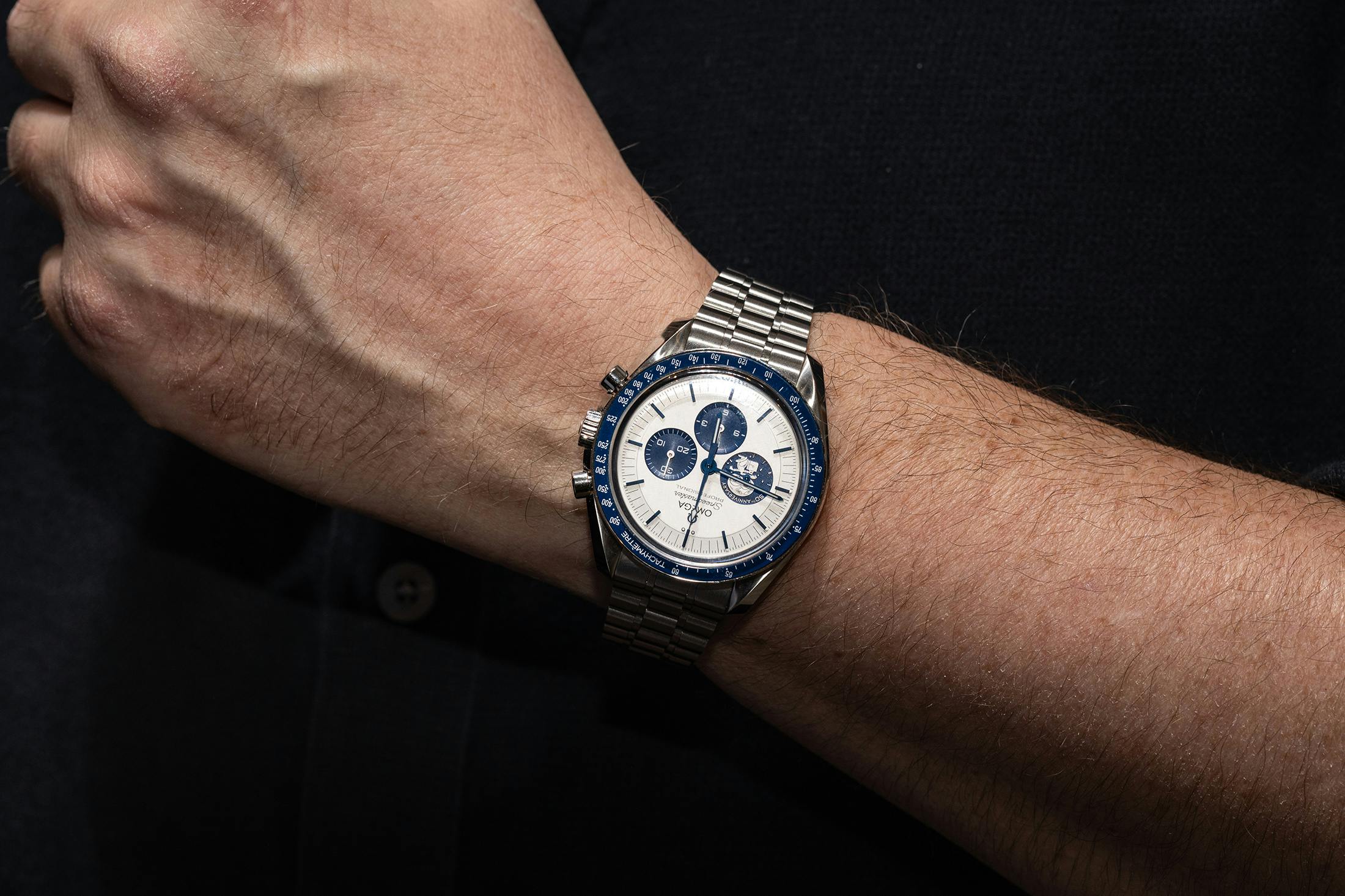 mega Speedmaster Professional Moonwatch 'Silver Snoopy Award' 