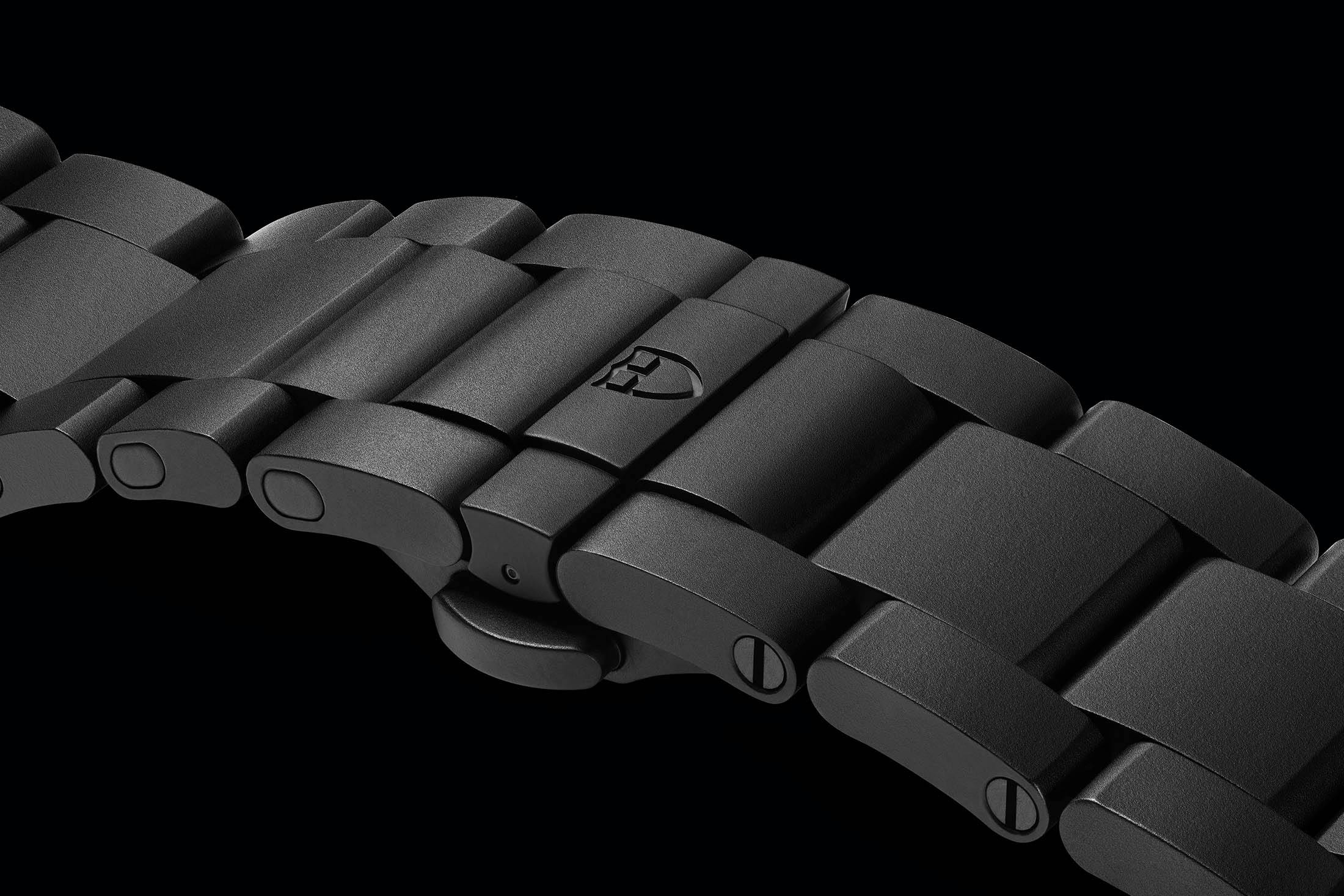  Black Bay Ceramic Clasp Closed