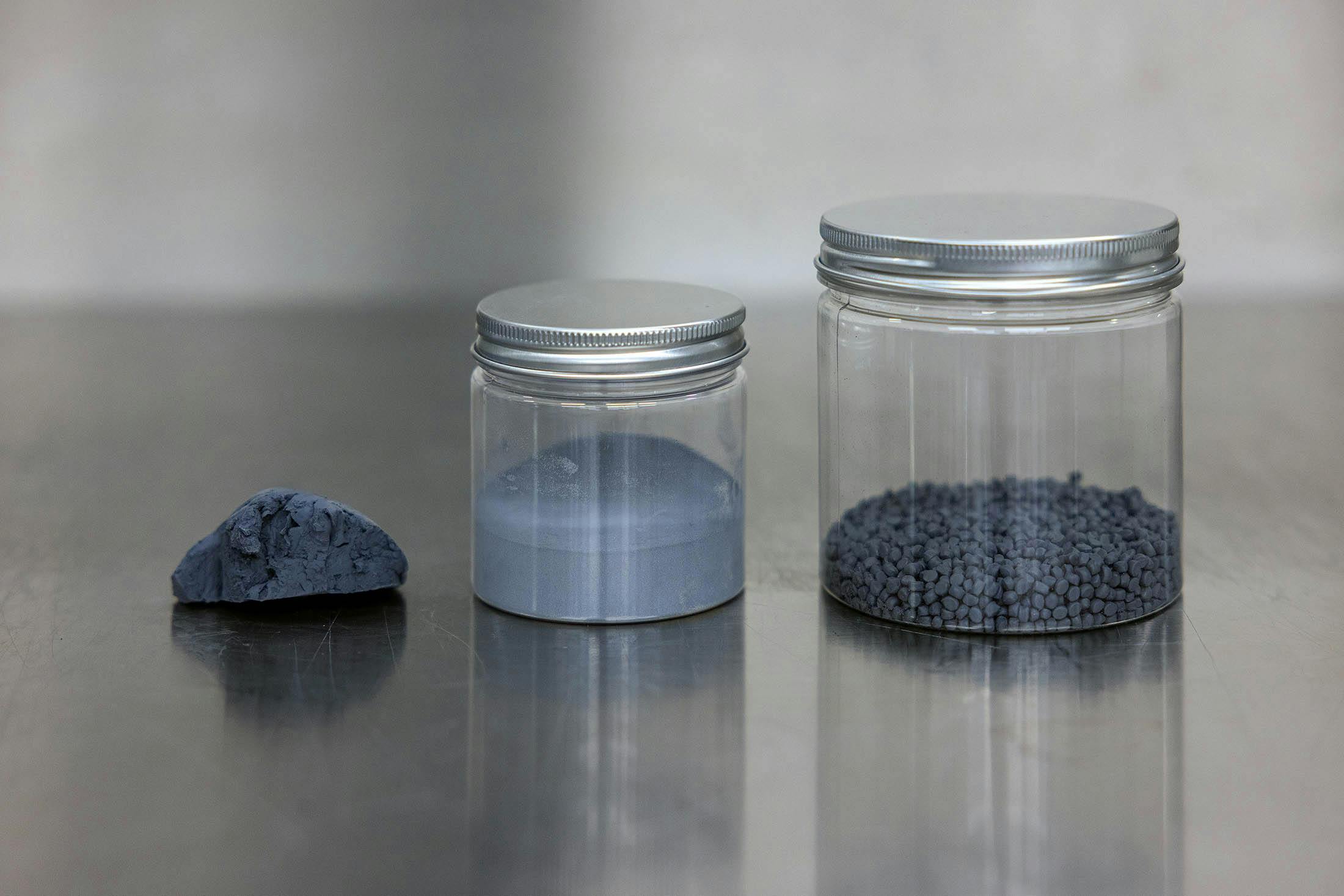 Ceramics powder