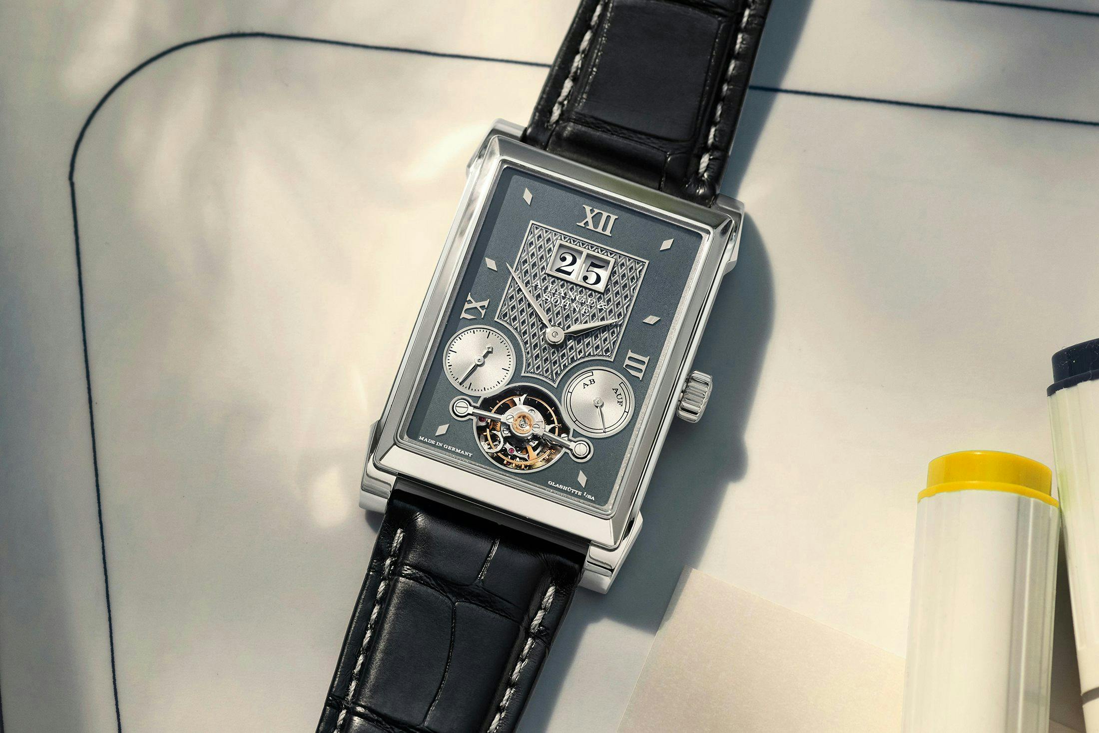 Cabaret Tourbillon Handwerskunst