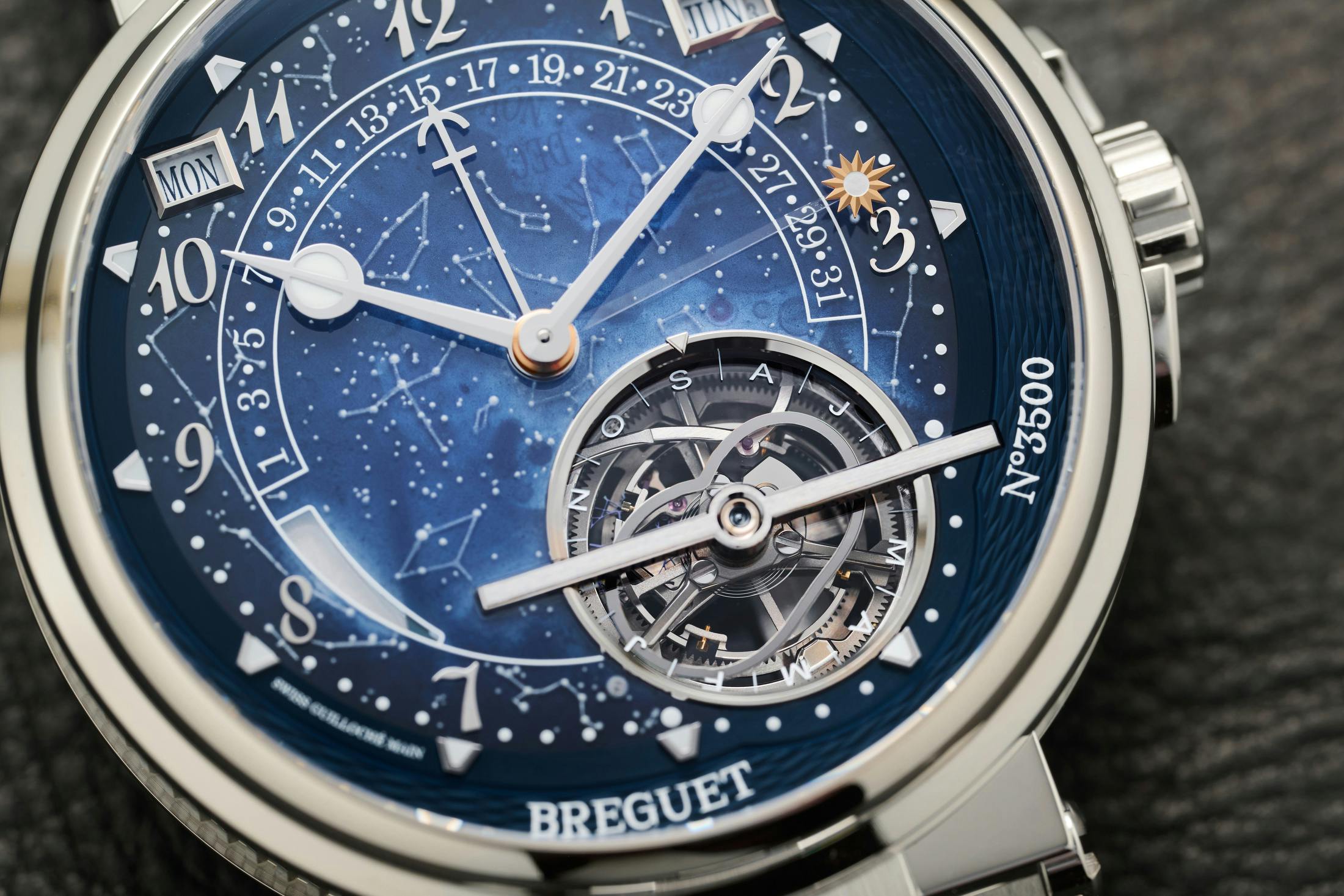 Marine Tourbillon Équation Marchante