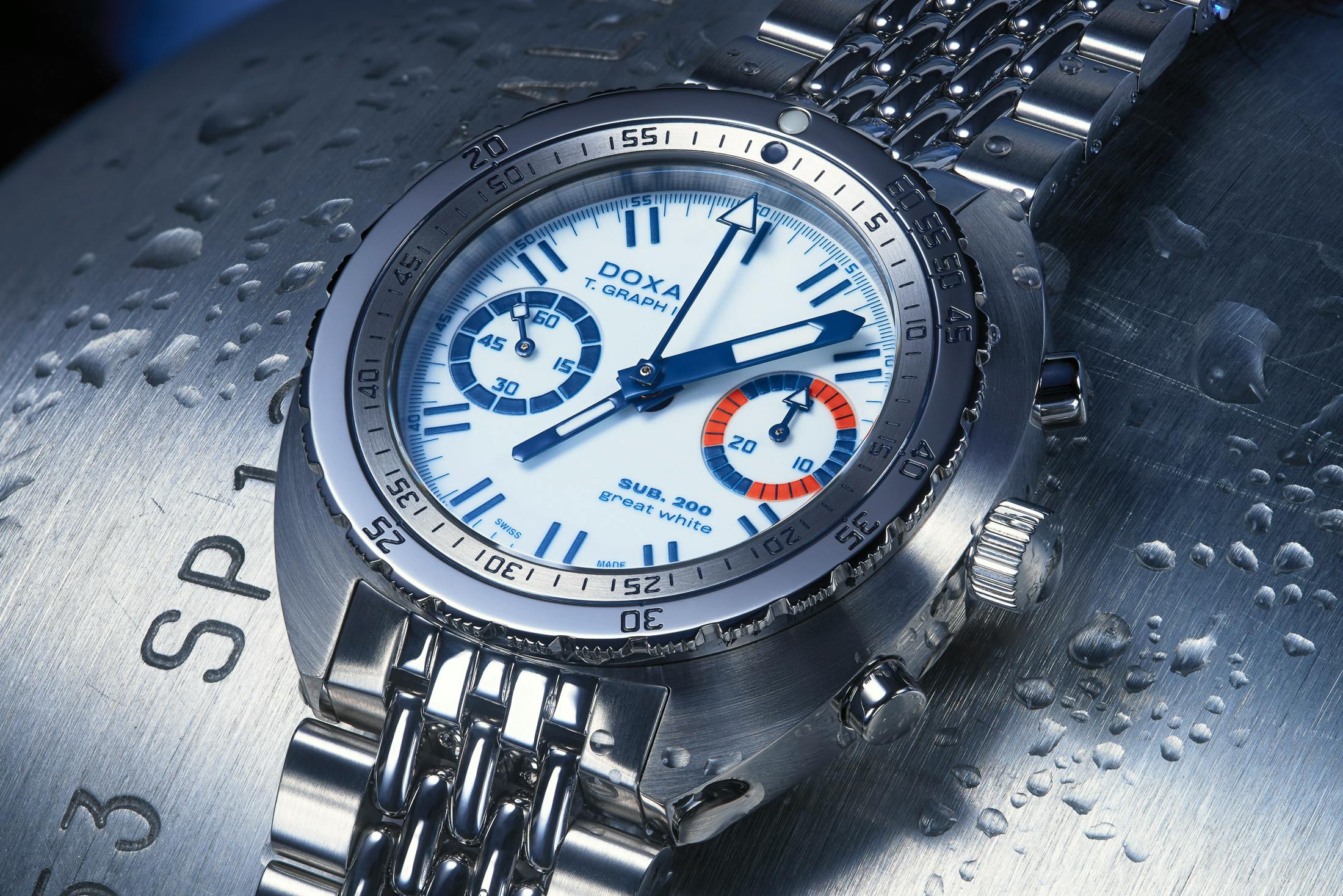 Doxa T.Graph Topper LE Great White