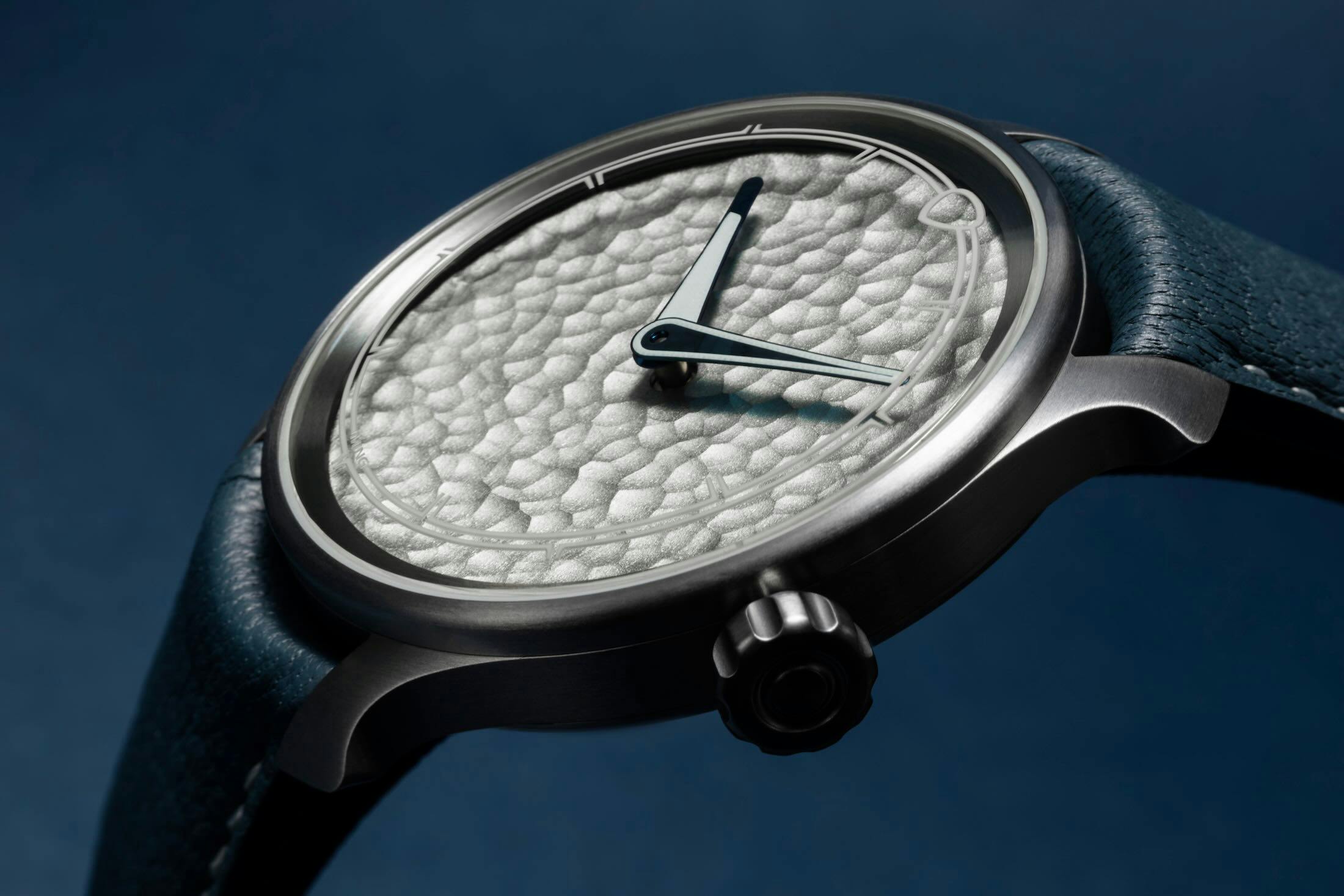 Ming 37.06 Royal Selangor Side Shot