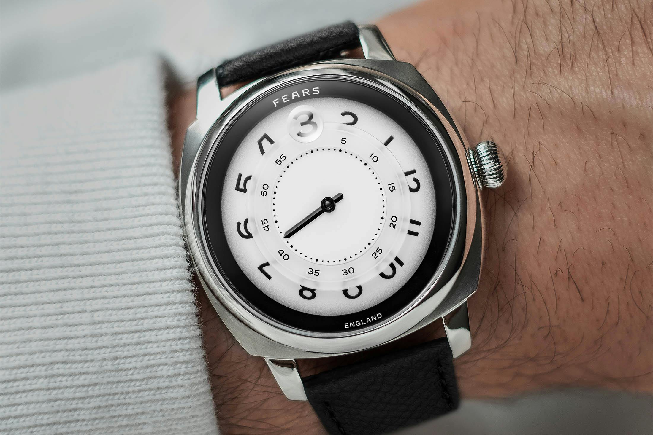 Fears Ultimus Jump Hour Wristshot White
