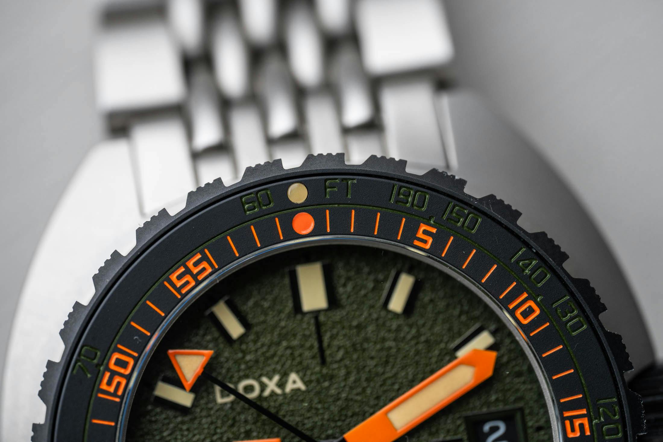 Doxa Sub 300 Frogger Bezel Macro