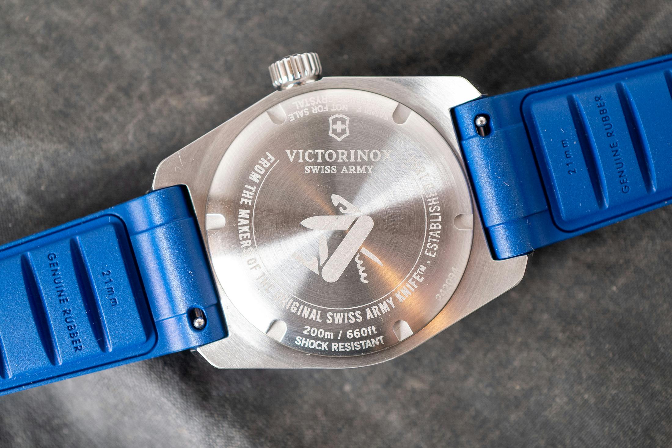Victorinox Maverick Caseback