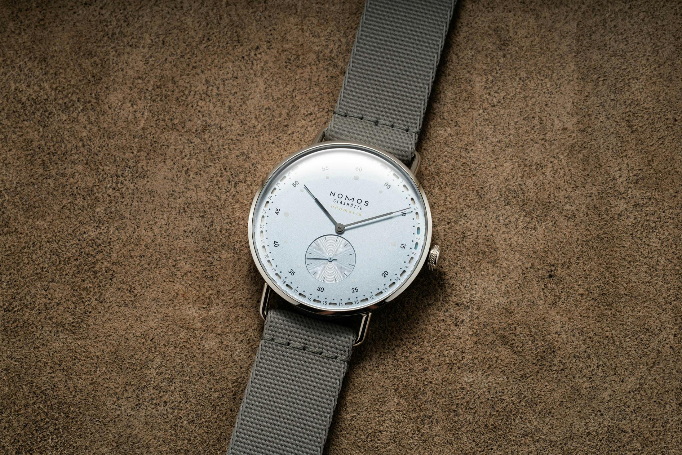 Nomos Metro Update 41 Ice Blue