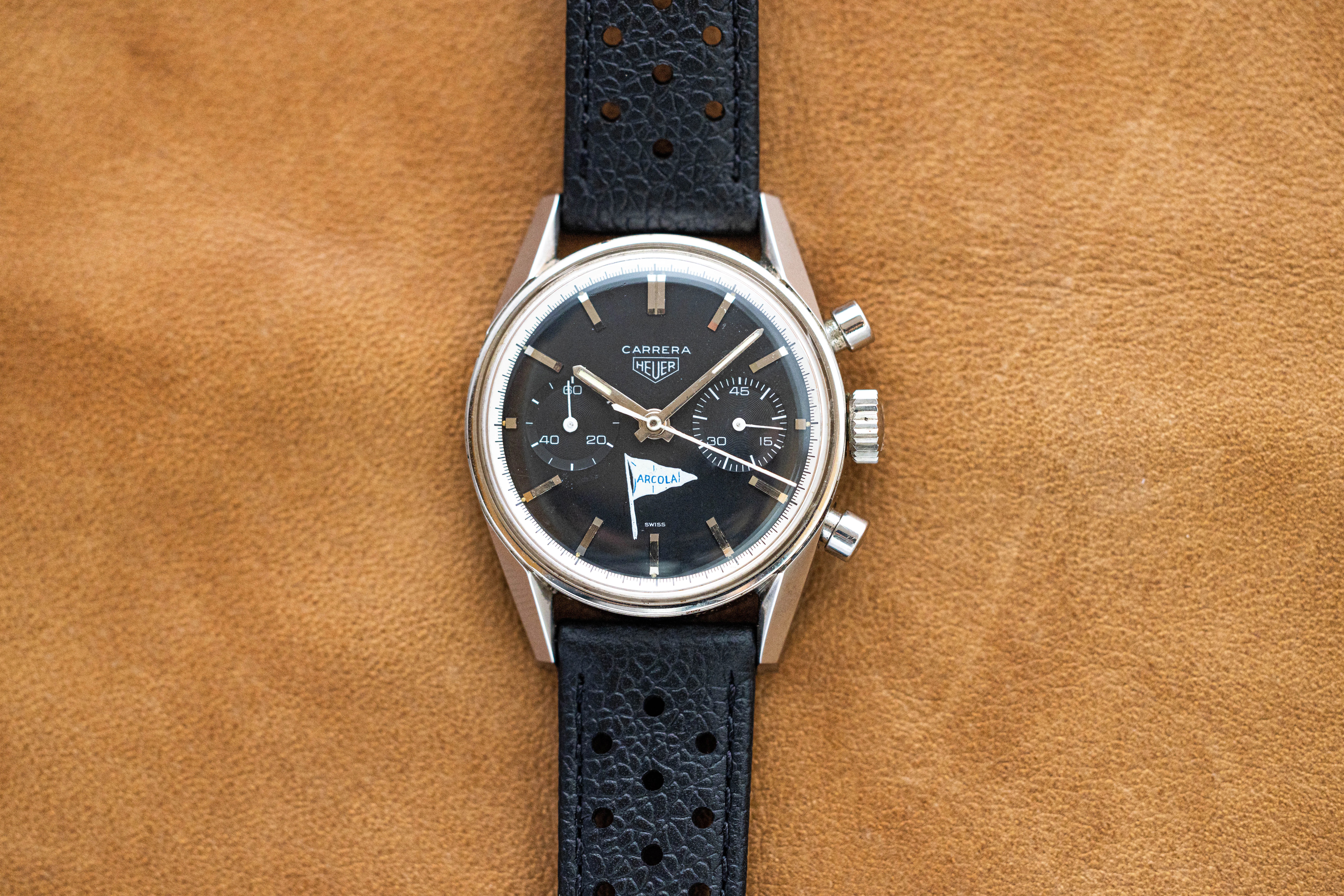 3647N carrera with Acrola Country Club logo on the dial