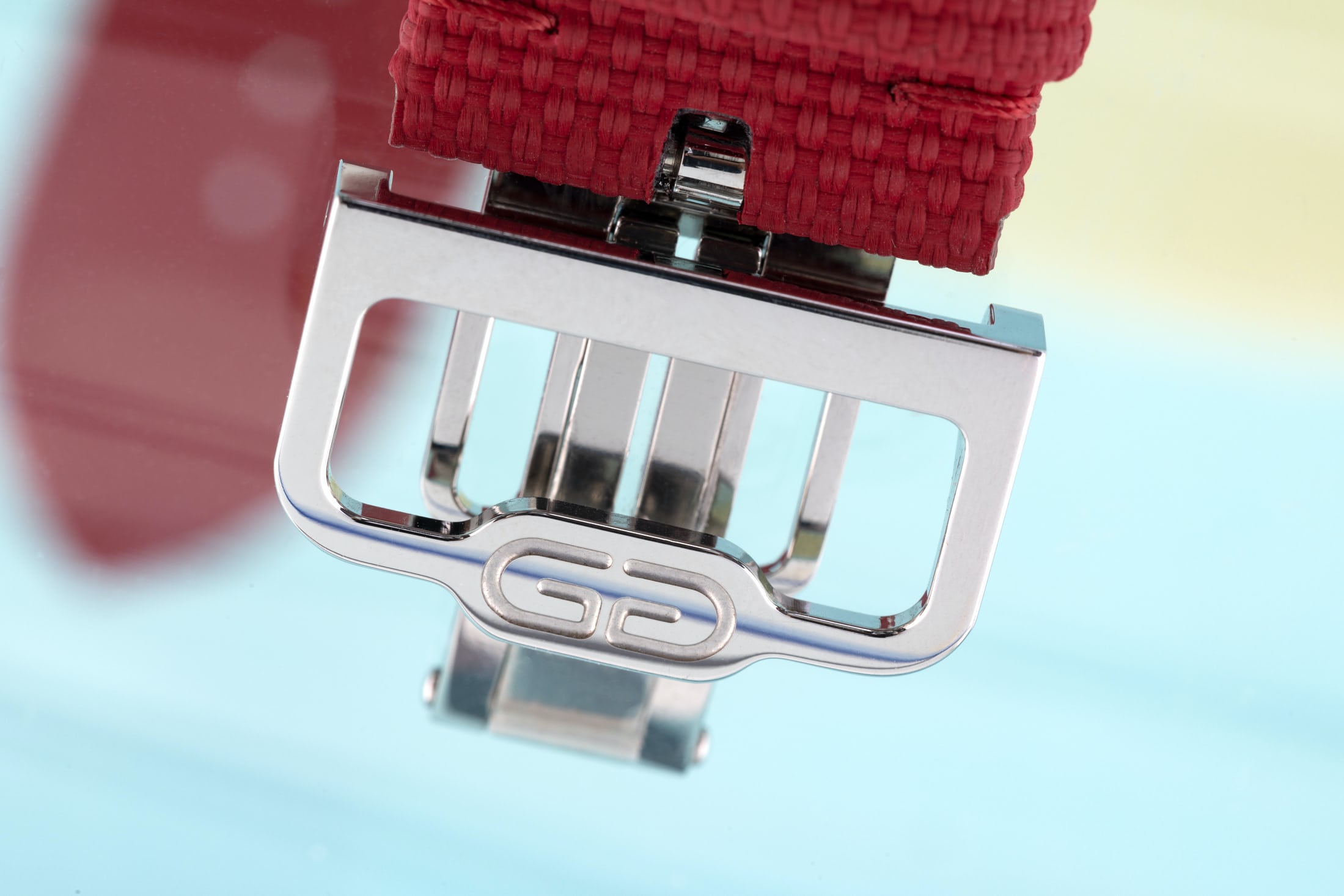 Bulgari Gérald Genta Arena Retrograde With Smiling Disney Mickey Mouse buckle