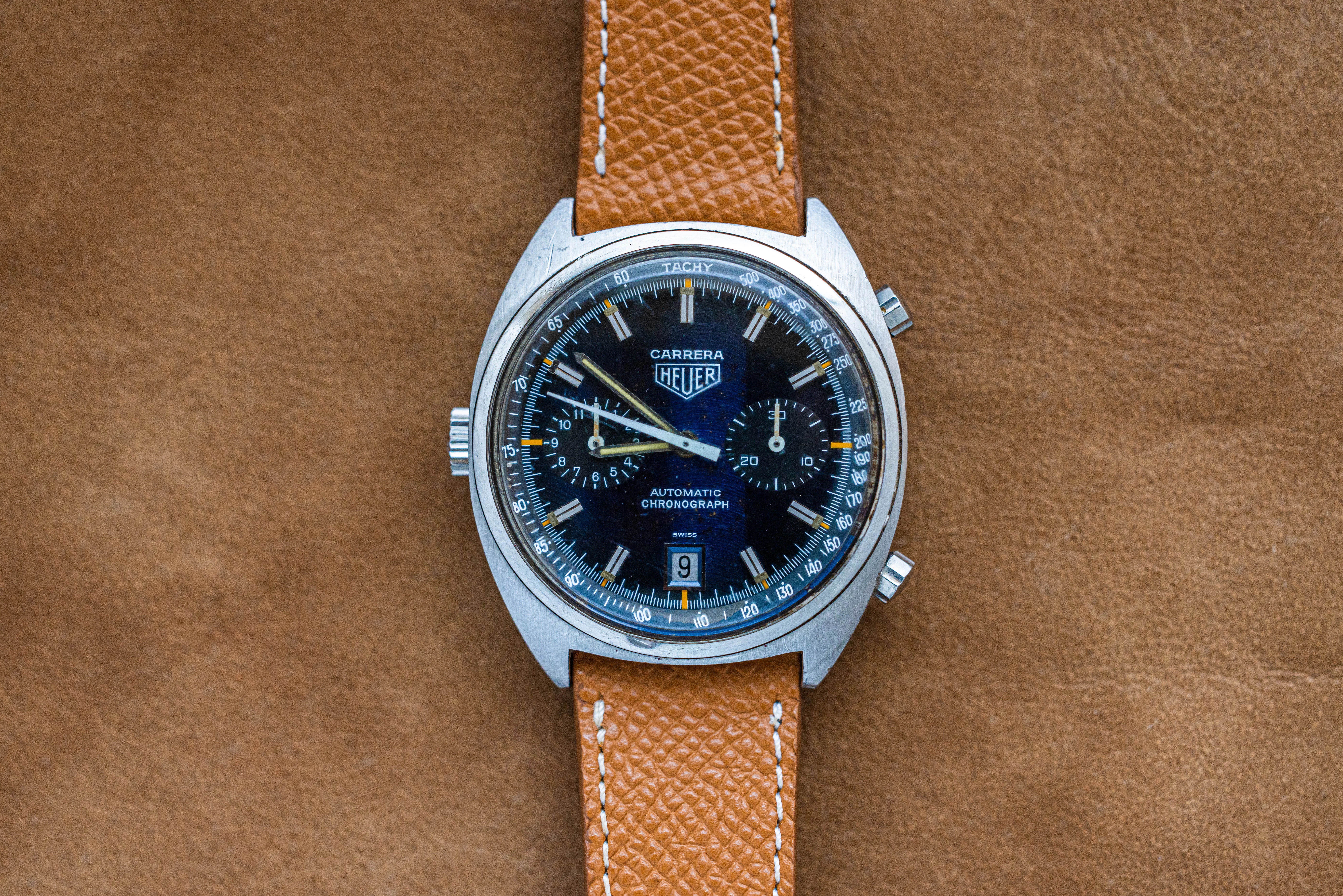 110.253B carrera watch with blue dial