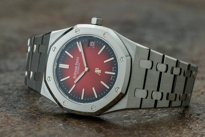Royal Oak Jumbo Ultra-Thin Titanium ref. 16202 watch turned crown-side up