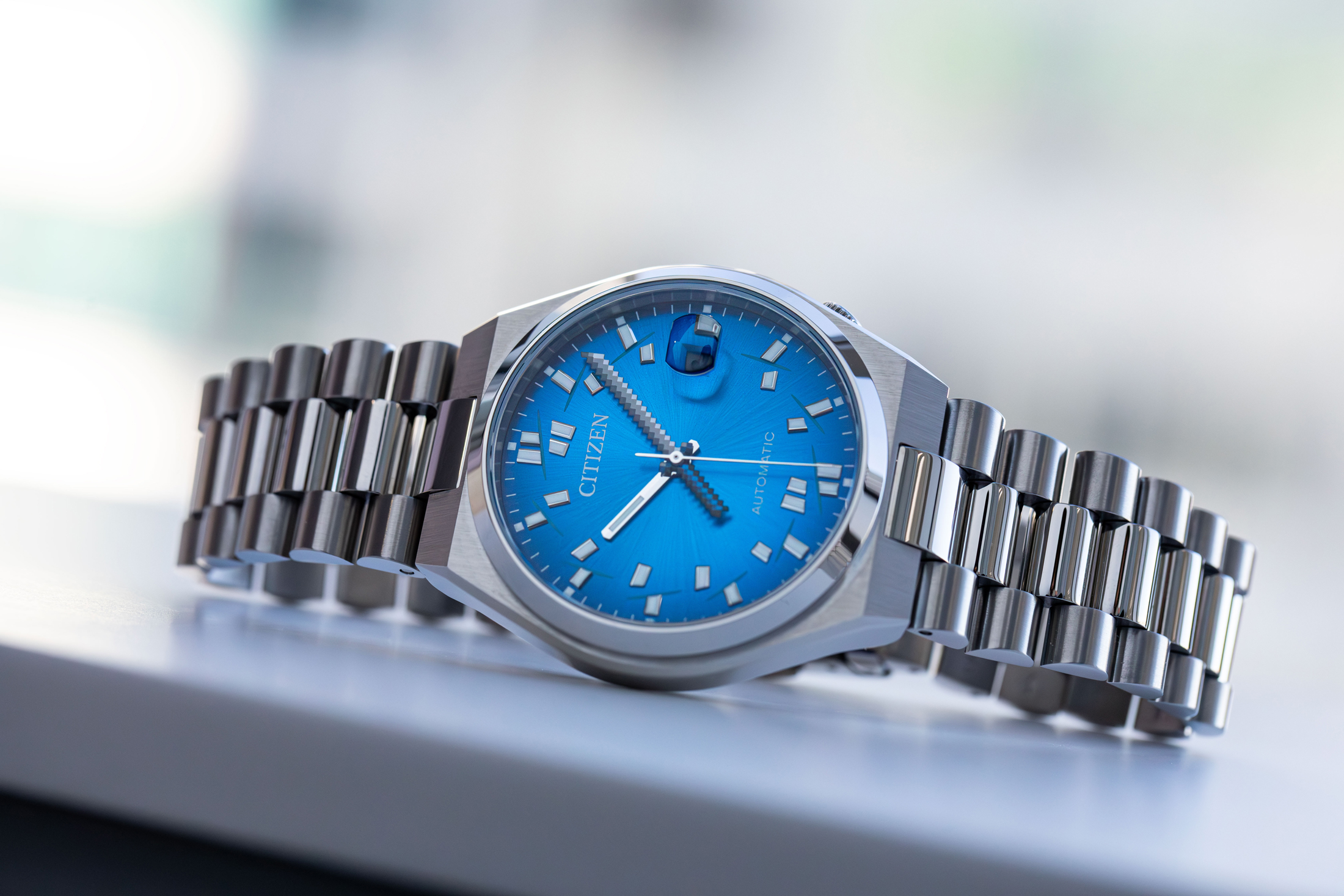 Citizen x seconde/seconde/