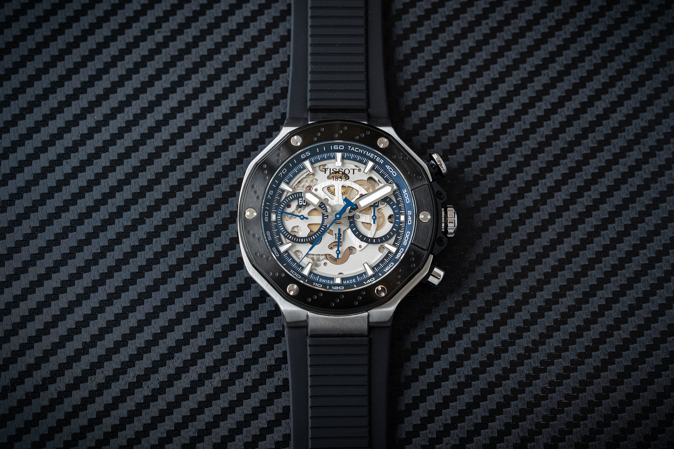 TISSOT　motoGP世界限定8888本　T-RACEリミテッドエディション ティソが「T-レース MotoGP™ リミテッドエディション 2025」を