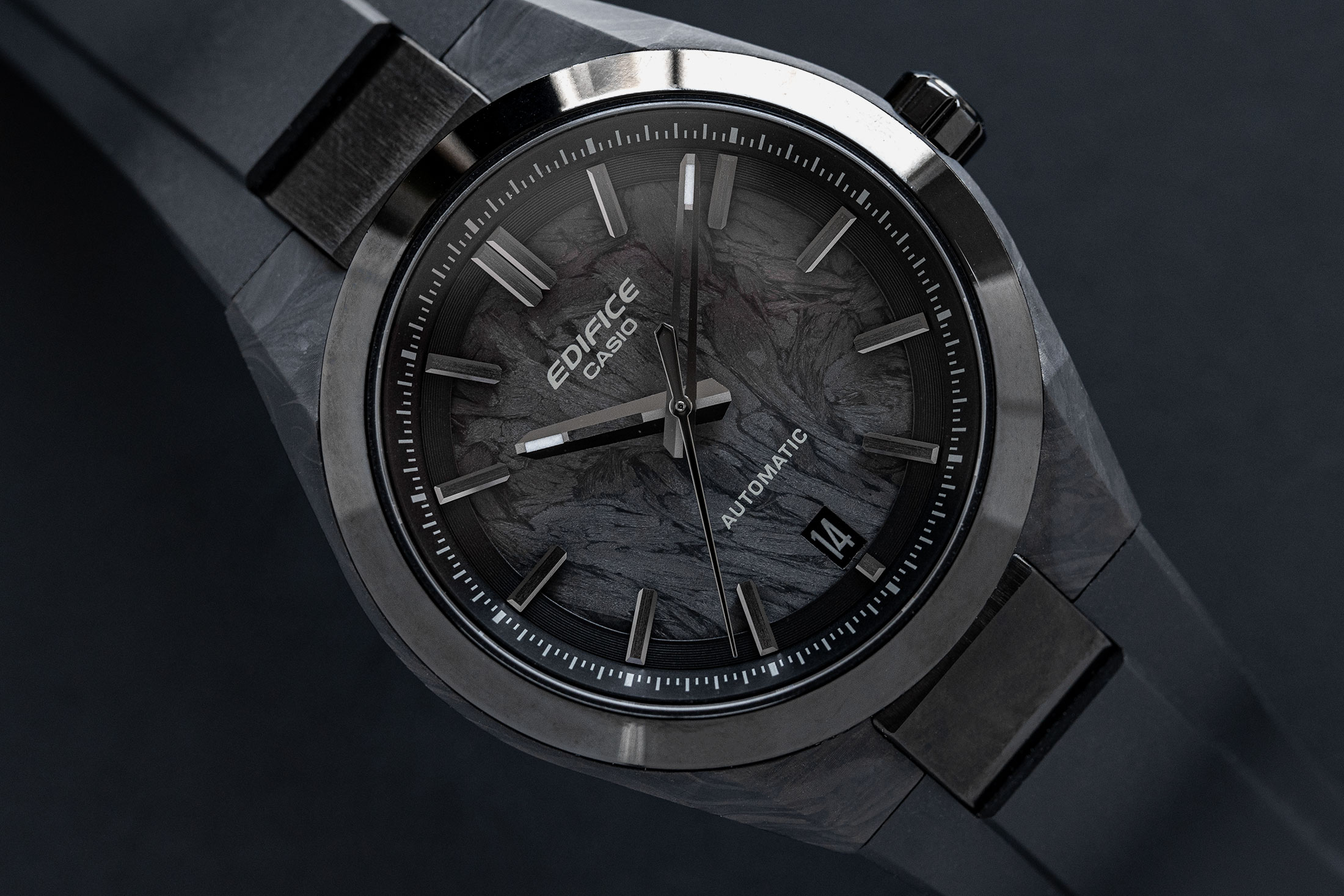 カシオ初の機械式時計、エディフィス EFK-100の価値を問う