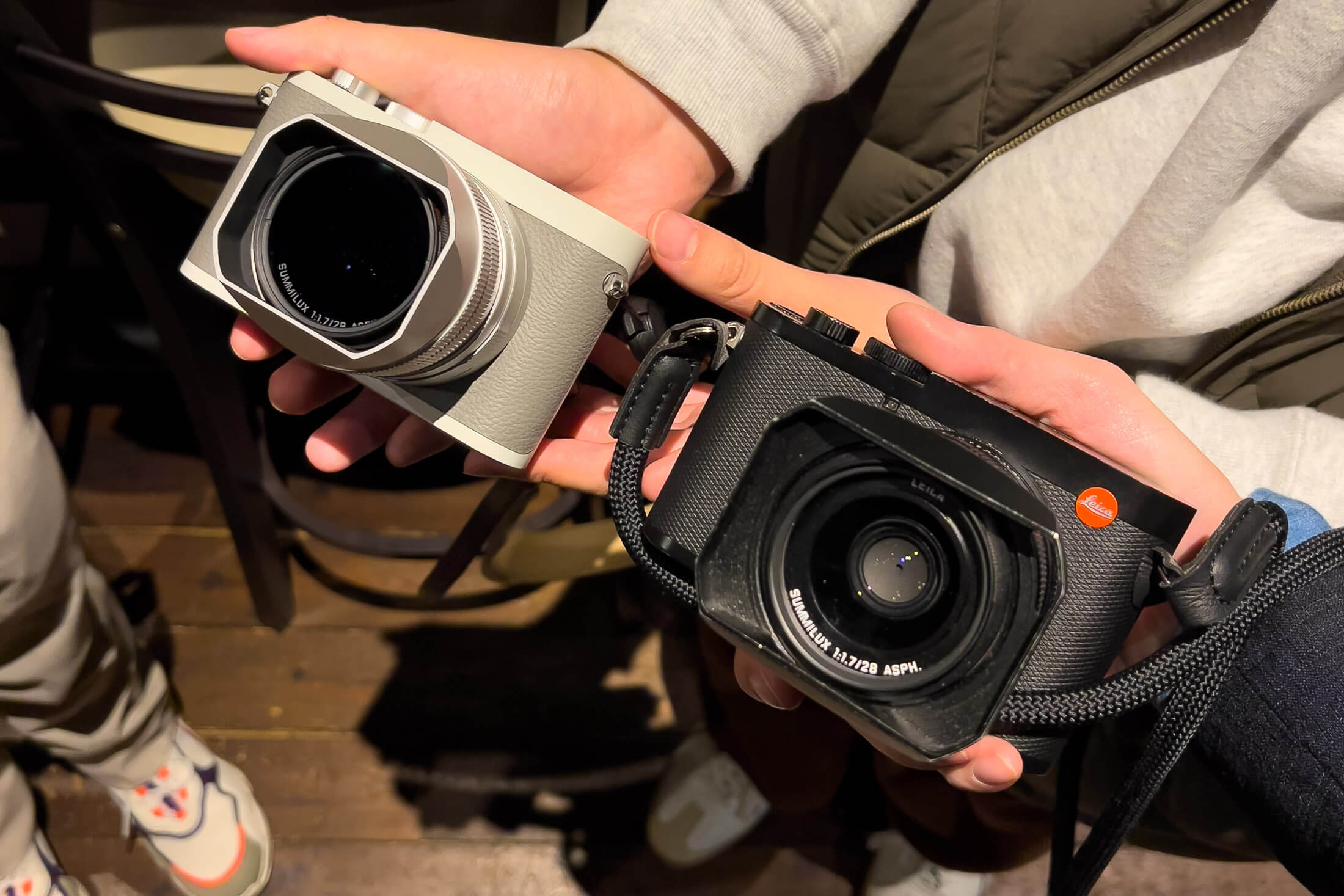 ライカ Q2 “Ghost” Set By HODINKEEとノーマルのQ2。