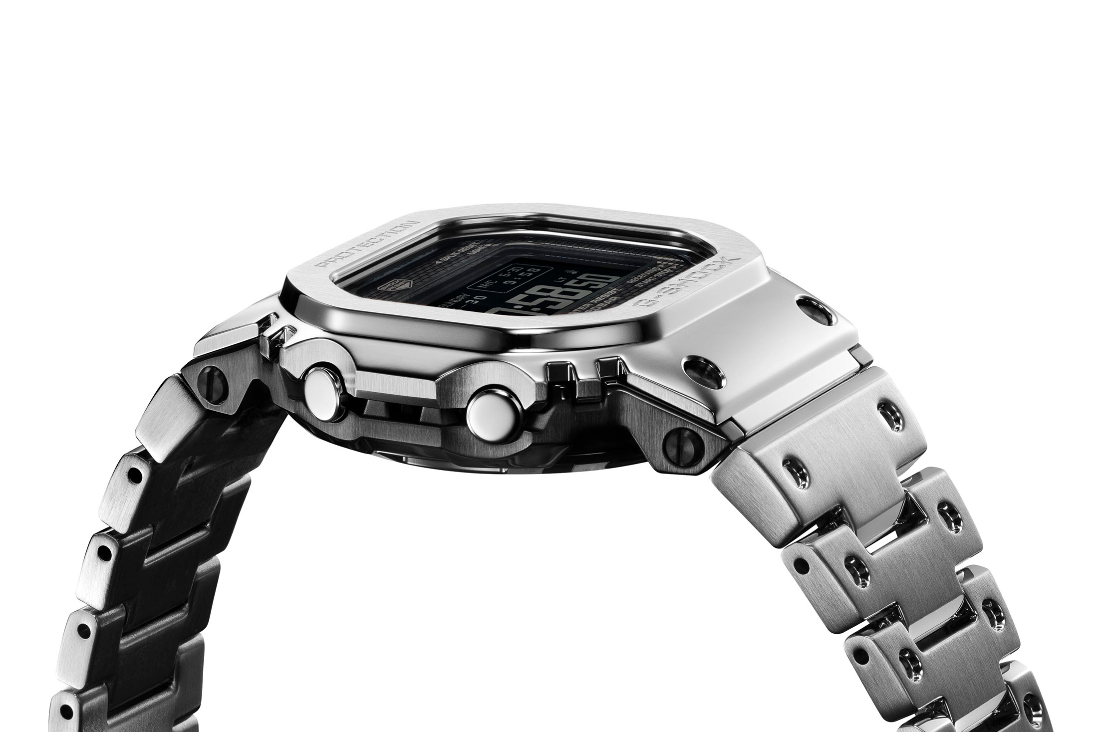 G-SHOCK GMW-BZ5000、ORIGINのデザインを継ぐフルメタル5000の最先端