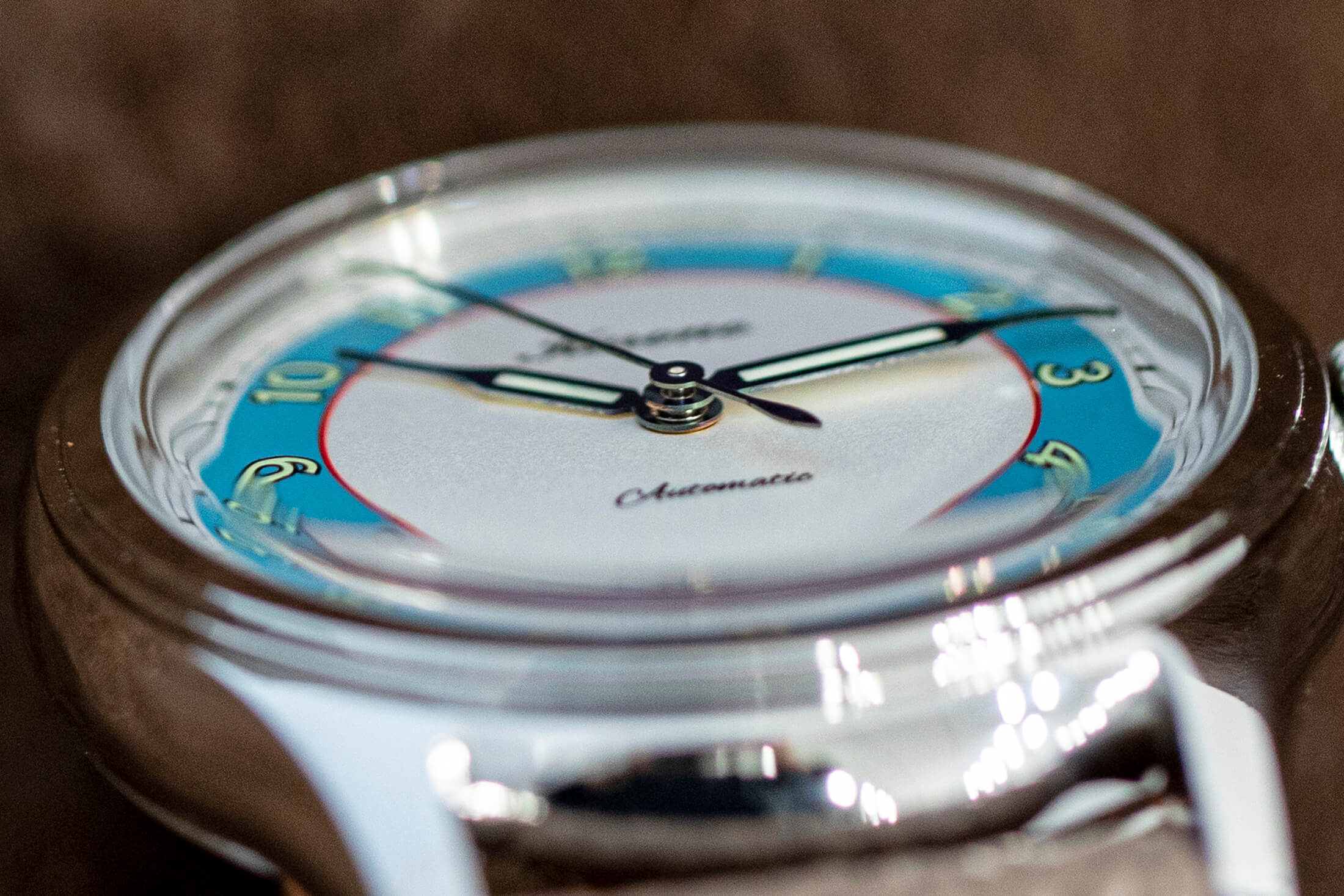 極希少 JUNGHANS デュアルタイム　四つ目　　腕時計 デイデイト表示 ワールドタイム・デュアルタイム 横須賀腕時計博物館 太安堂本店
