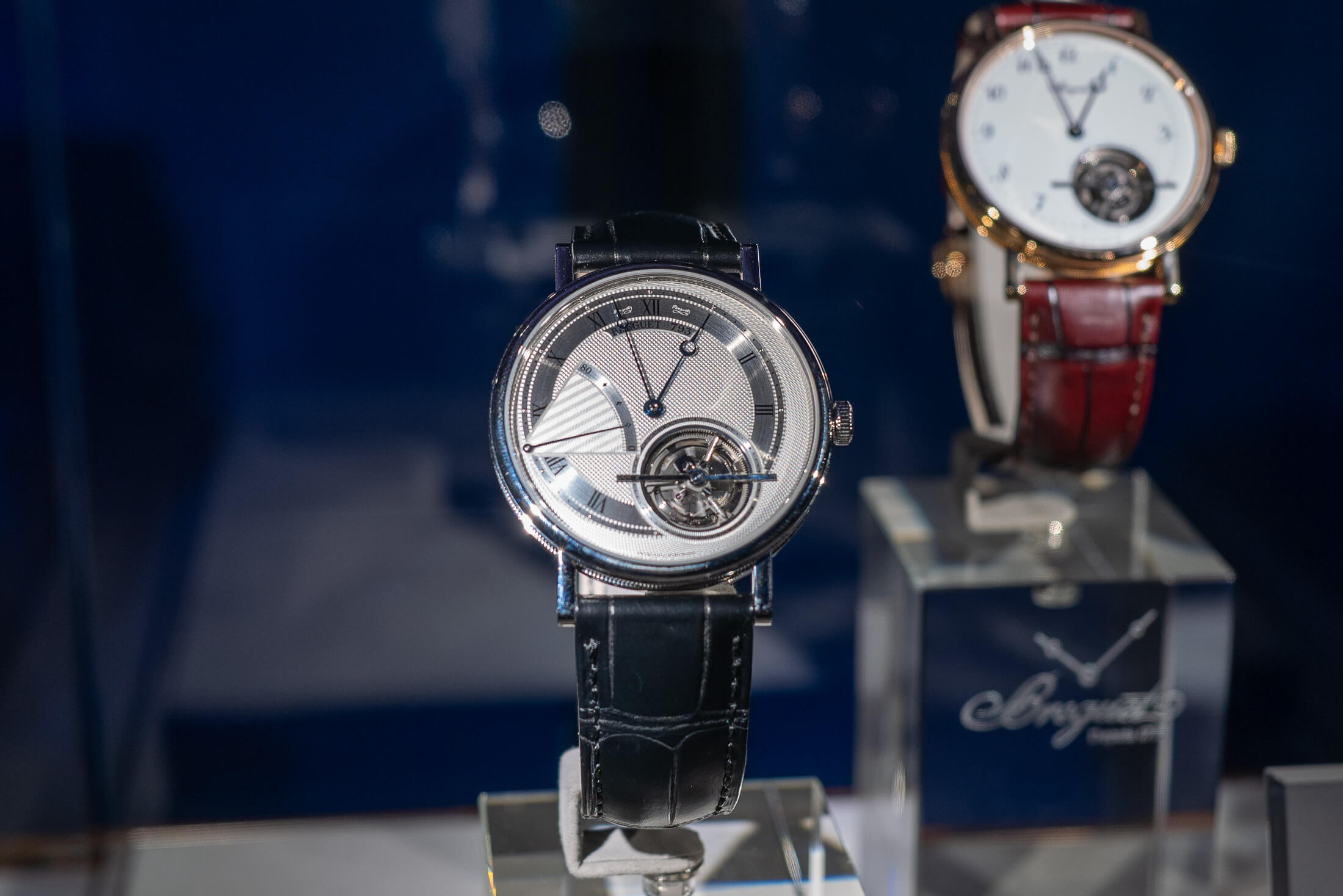 クラシック トゥールビヨン エクストラフラット オートマティック 5377